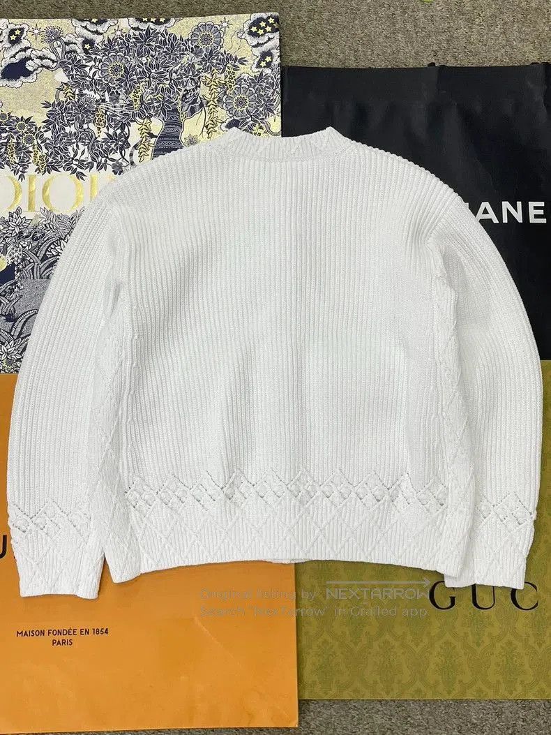 Chanel Chanel 25P White Knit Cardigan. Size US M / EU 48-50 / 2 - 3 Thumbnail