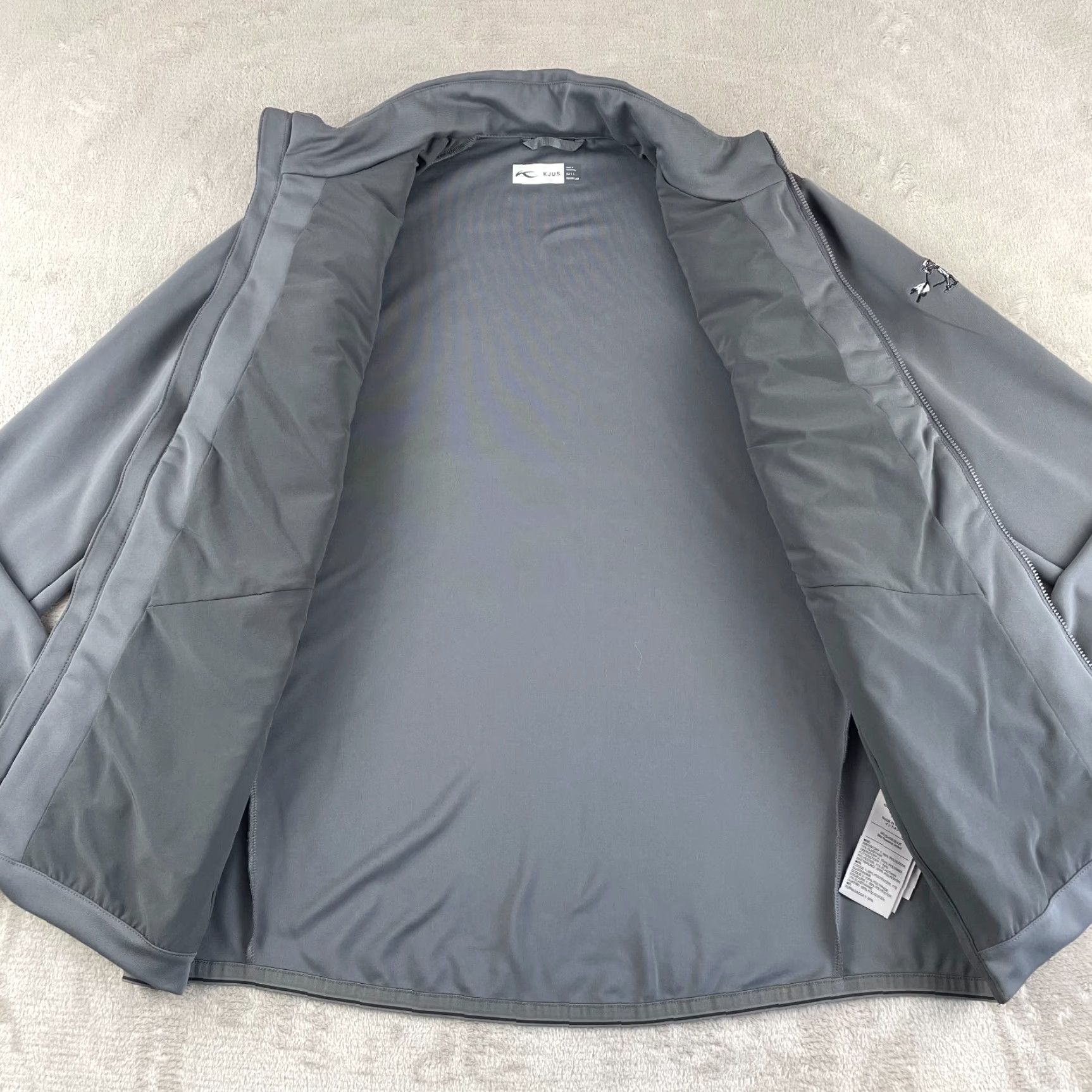 KJUS KJUS Release Jacket Men Large Grey Full Zip Golf Ventilated NWOT Jacket Size US L / EU 52-54 / 3 - 6 Thumbnail