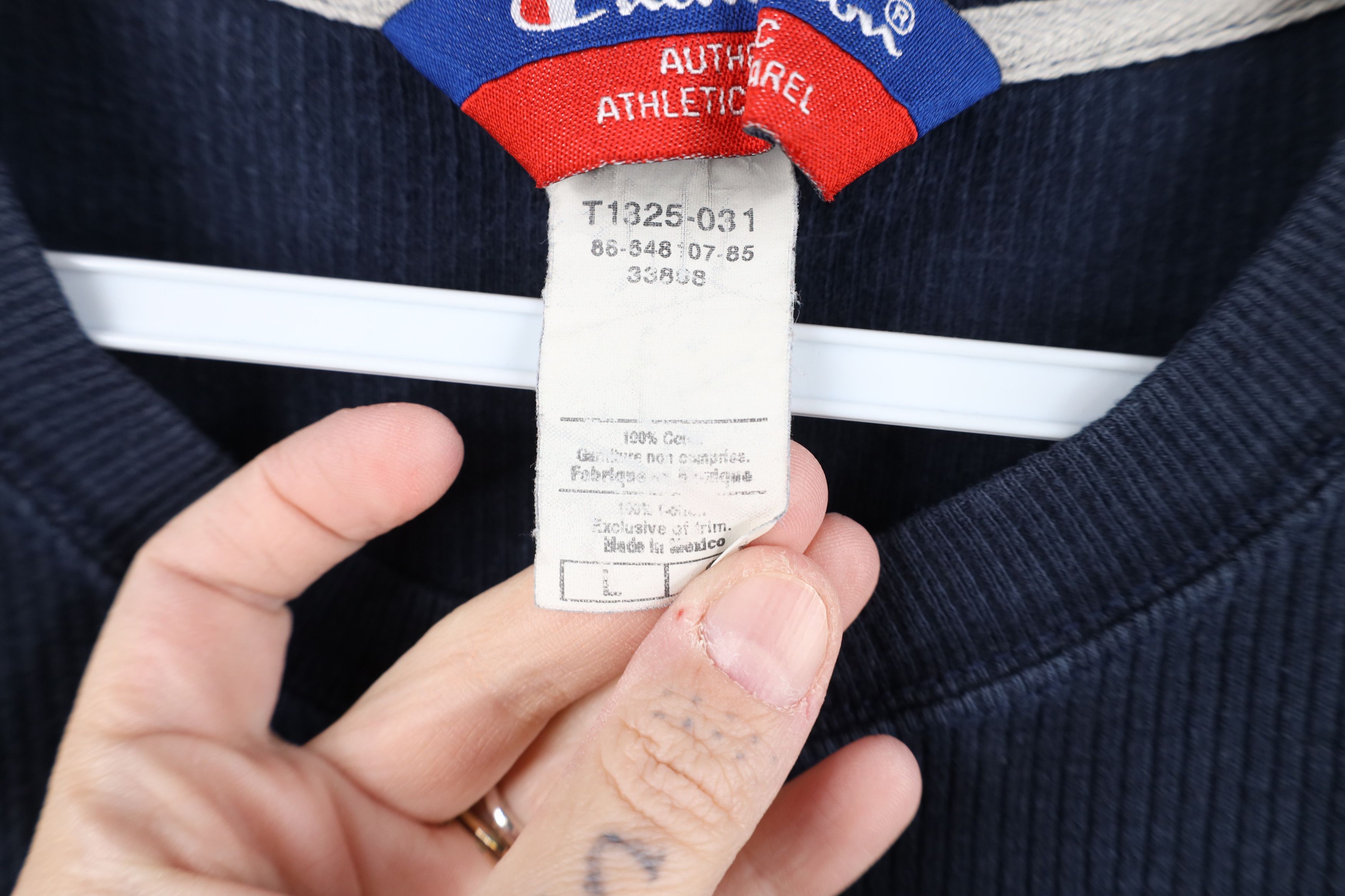 Champion Vintage 90s Champion Spell Out Ribbed Knit T-Shirt Blue Size US L / EU 52-54 / 3 - 8 Thumbnail