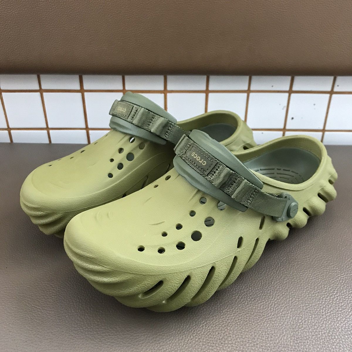 Crocs × Hypebeast Crocs Echo Clog Green Size 8uk 42 eur Designed in Colorado Size US 8 / EU 41 - 20 Thumbnail