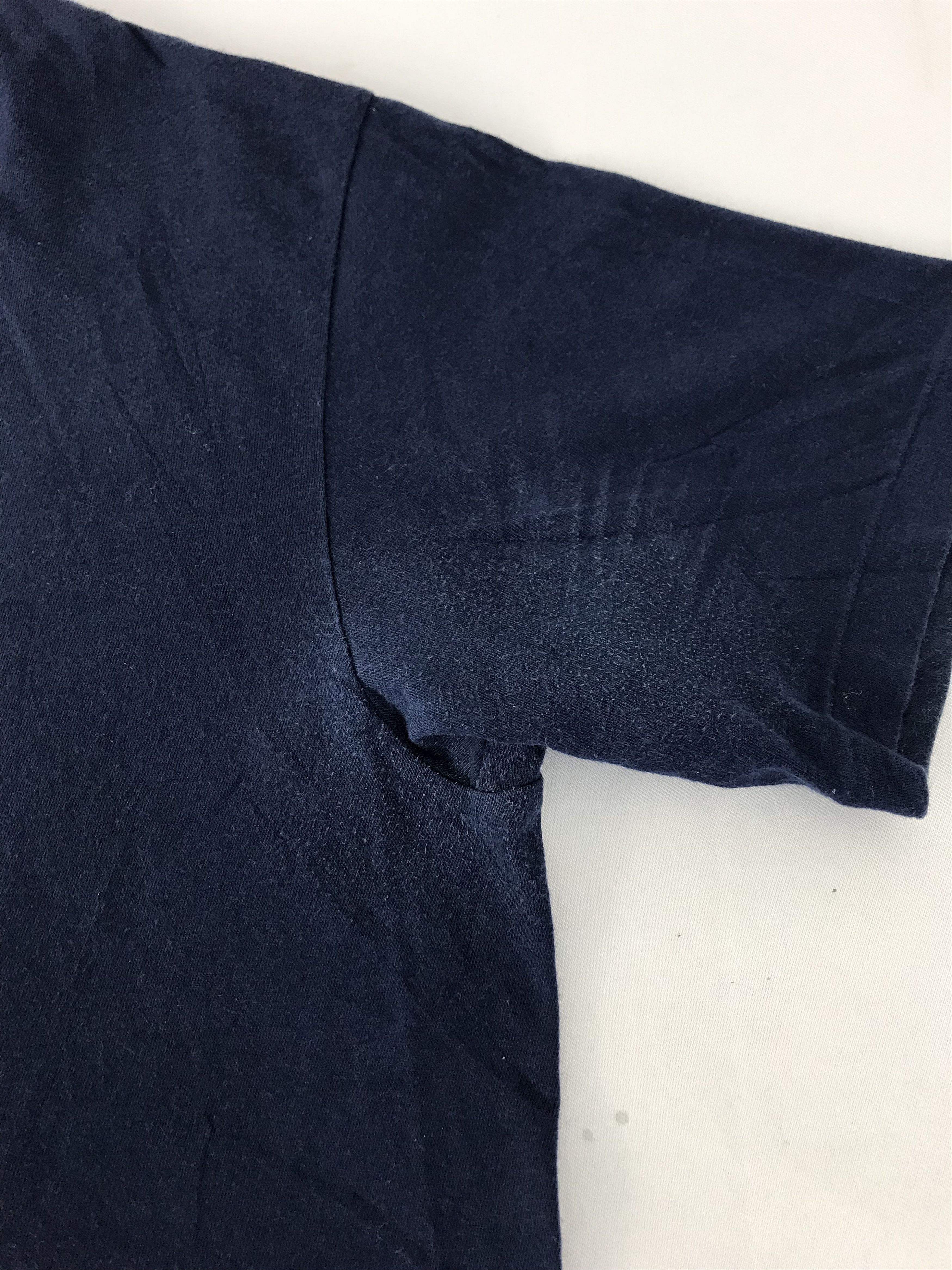 Nike Vintage Nike Minimalist Swoosh Logo Tee Size US M / EU 48-50 / 2 - 10 Thumbnail