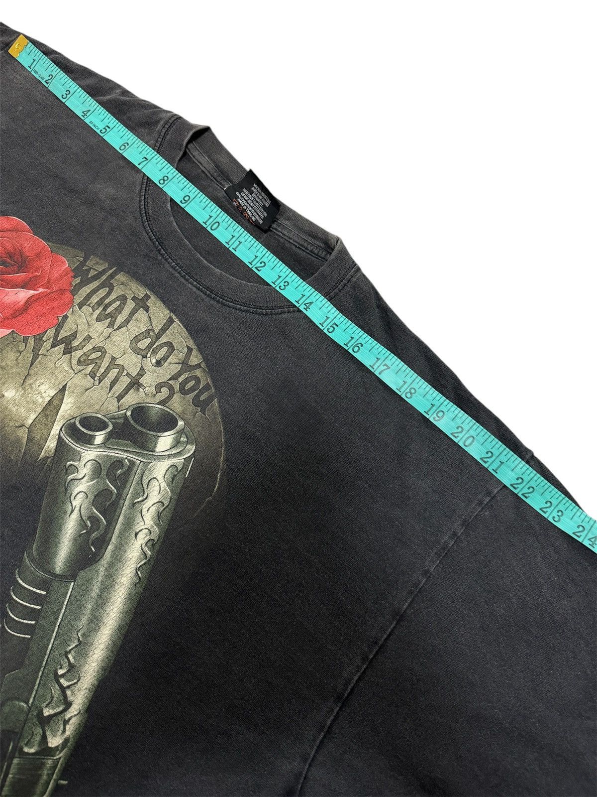 Vintage ROCK CHANG GUN n ROSES SKULLS MIRROR OVERPRINT BOOTLEG L/S Size US XL / EU 56 / 4 - 16 Thumbnail