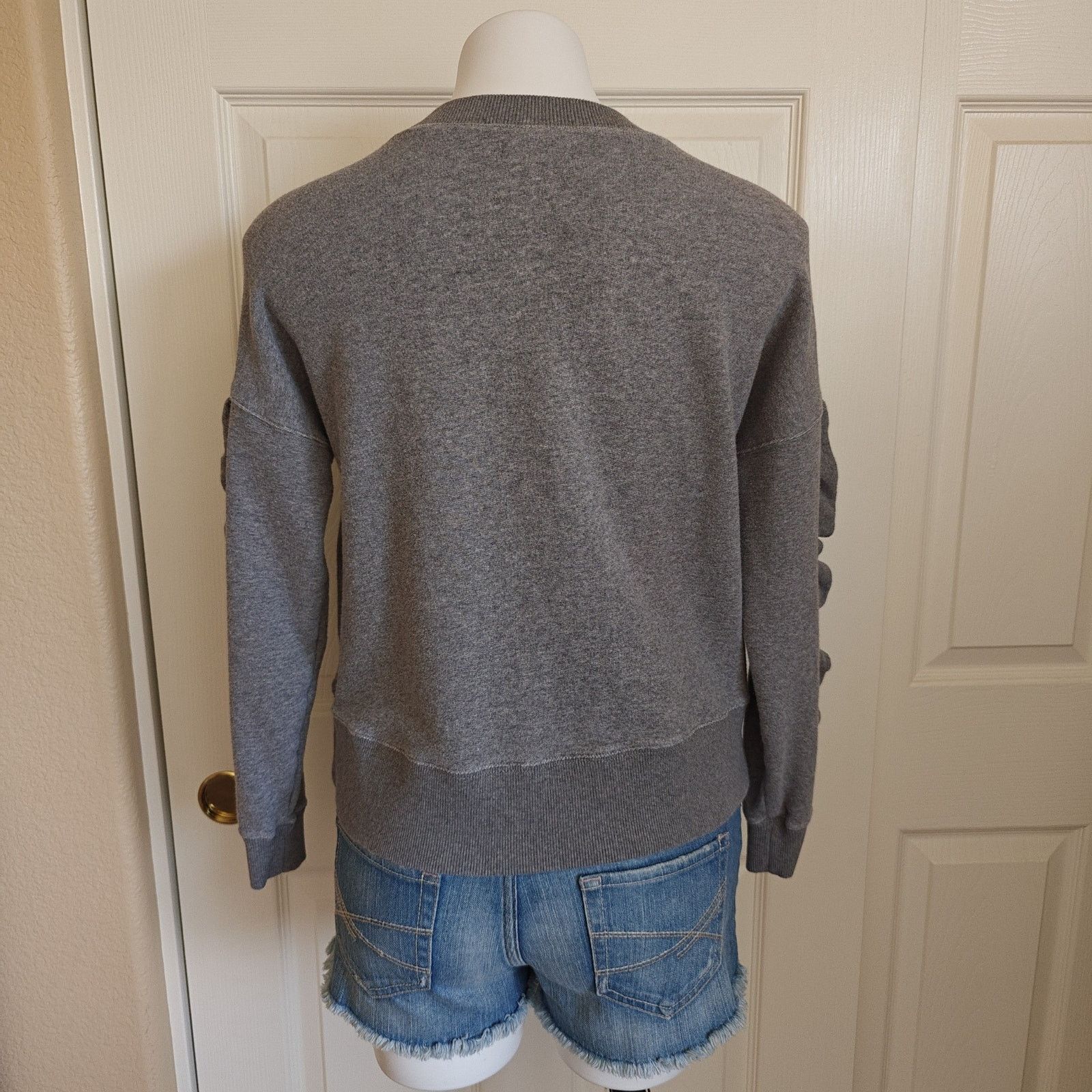 Madewell Mile(s) ruffle oversized crew neck drop shoulder sweatshirt Size XXS / US 00 / IT 34 - 4 Thumbnail