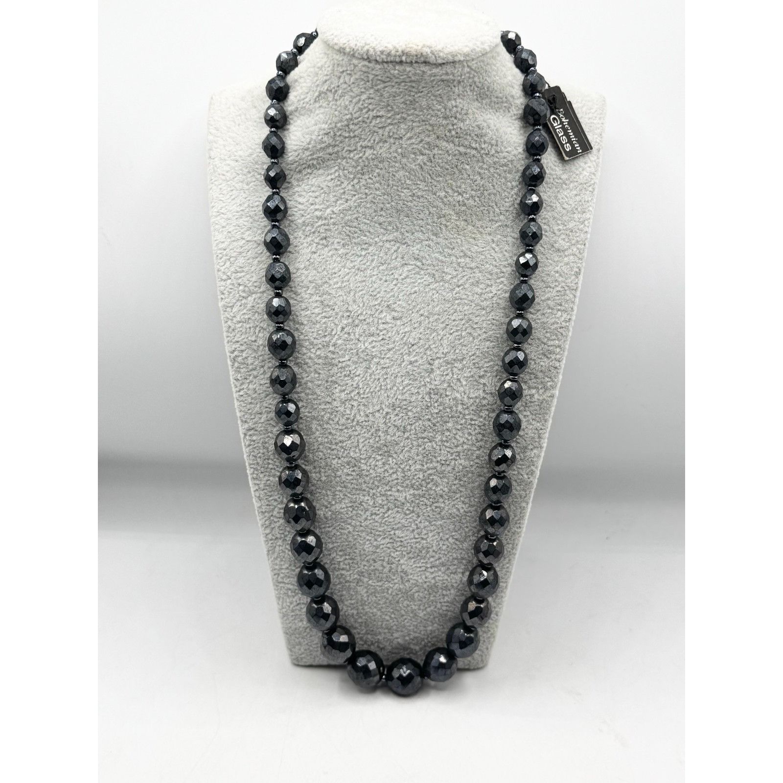 Vintage Vintage hematite bohemian glass beaded graduating bead neckl Size ONE SIZE - 1 Thumbnail