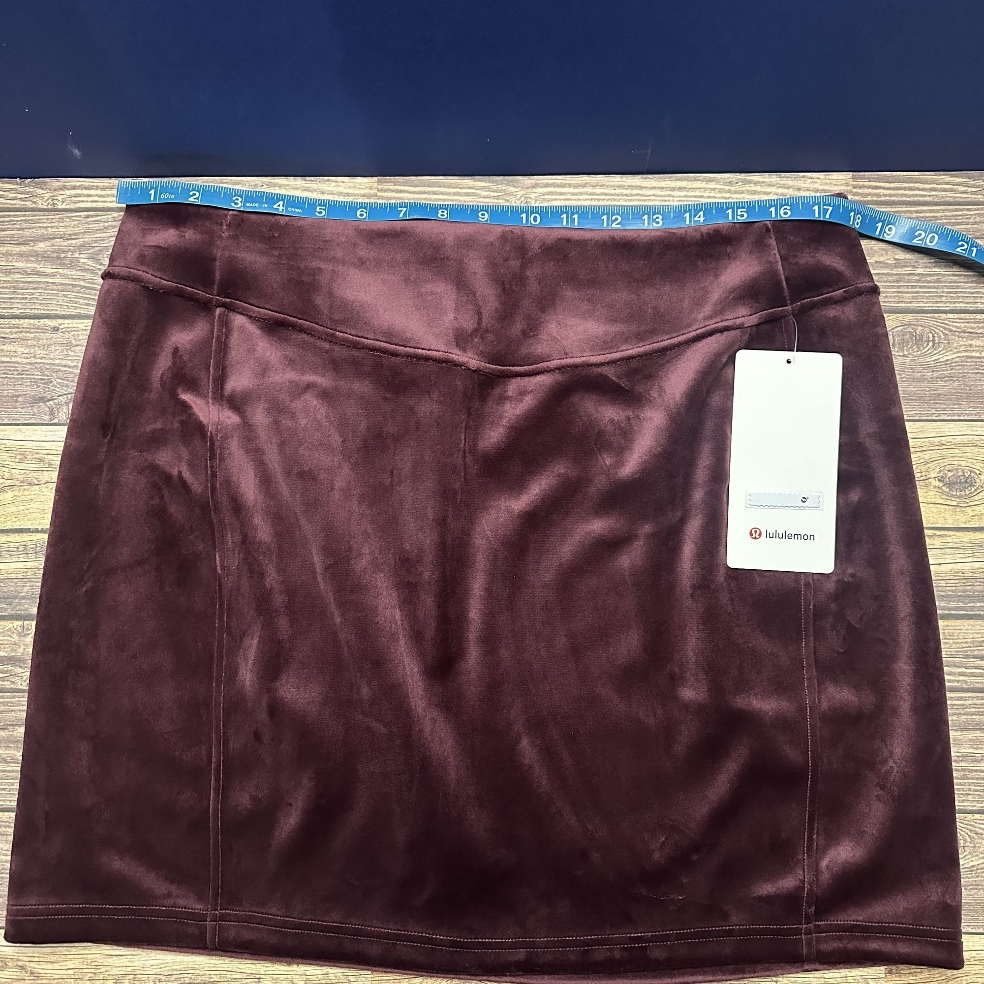 Lululemon Lululemon Scuba High Rise Mini Skirt Velvet NWT Size XL Size 34" / US 12 / IT 48 - 3 Thumbnail