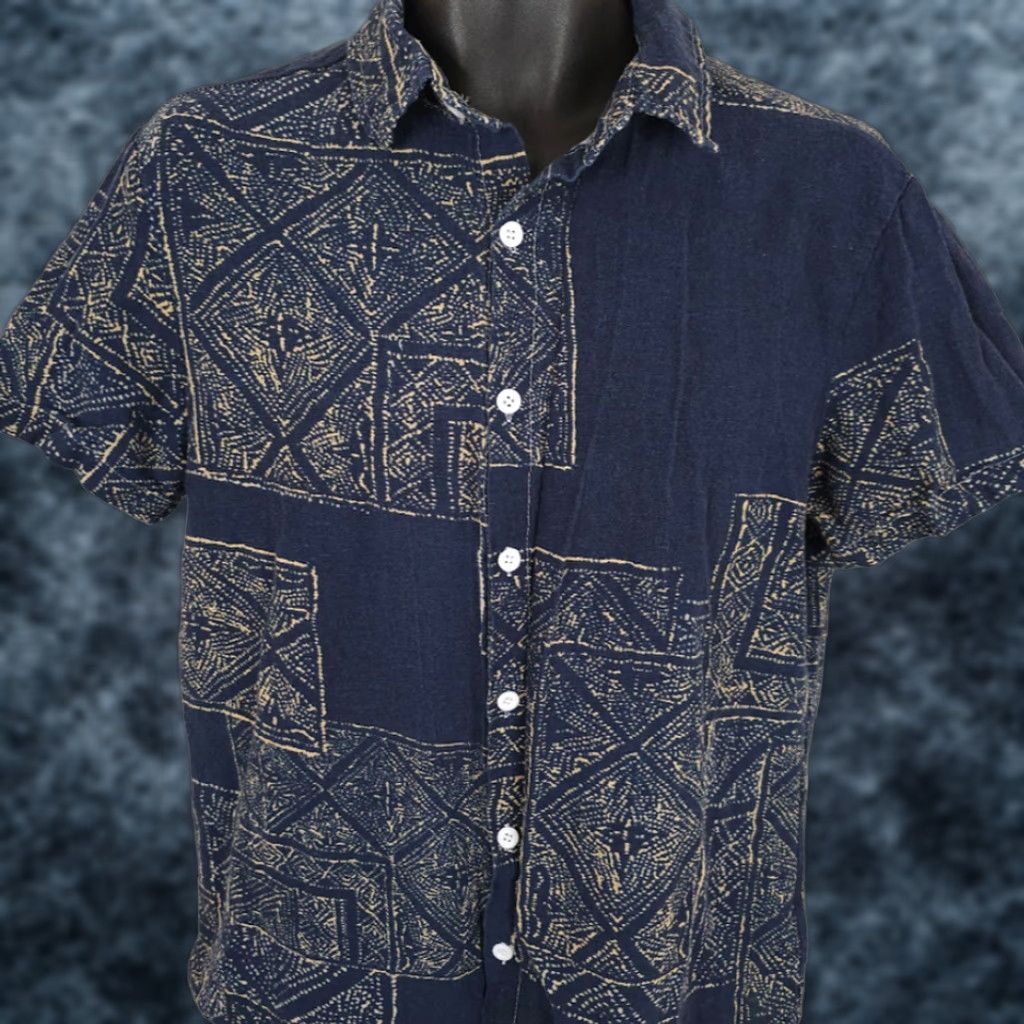 Vintage VINTAGE? Abstract Camp Shirt Mens Size Small Blue All Over Print Geometric Manfinity Size US S / EU 44-46 / 1 - 1 Thumbnail