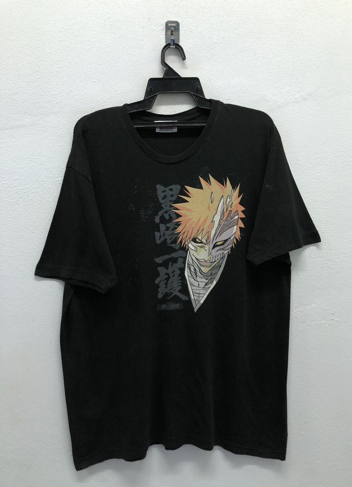 Bleach Ripple Junction Shonen Jump Bleach Ichigo Kurosaki T-Shirt Size US XL / EU 56 / 4 - 1 Thumbnail