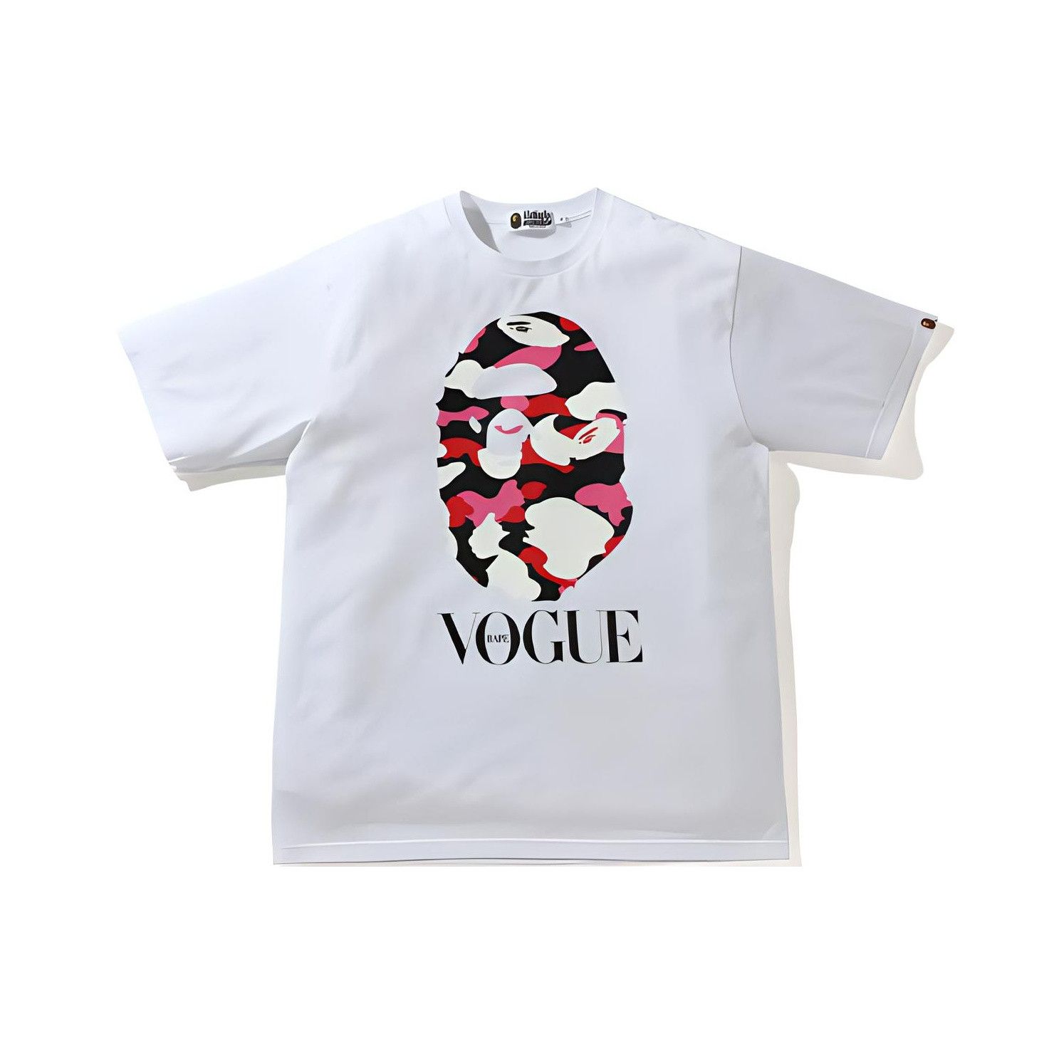 Bape A BATHING APE x VOGUE Camo Logo T-Shirt Size XL Size US XL / EU 56 / 4 - 1 Thumbnail