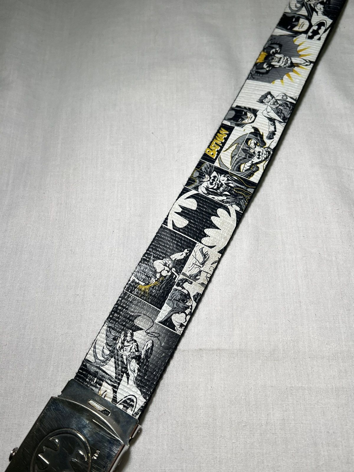 DC Comics Vintage Batman DC comics belt buckle y2k style Size 32 - 3 Thumbnail
