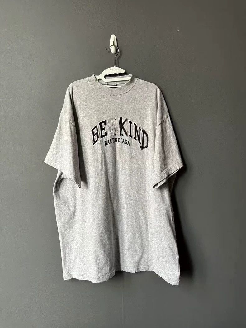 Balenciaga Be Kind Gray Short Sleeve - dmc