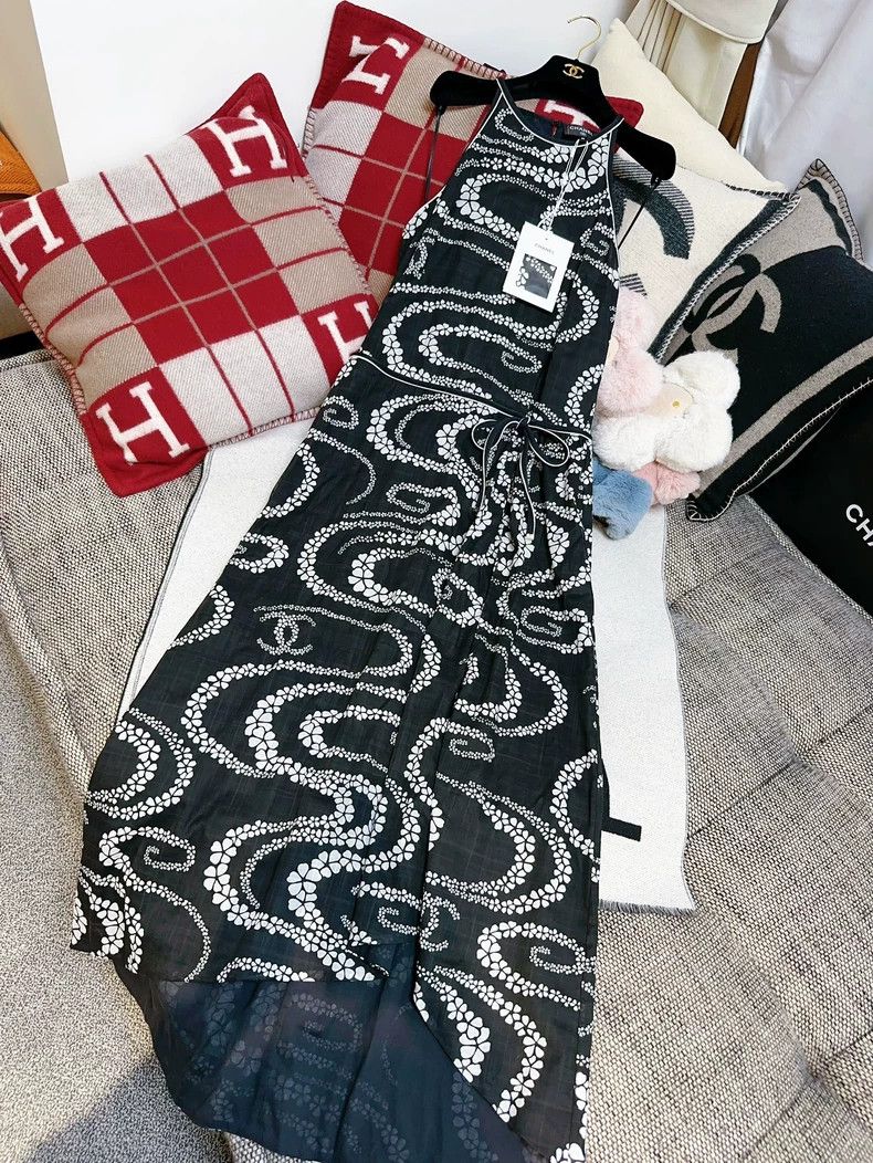 Chanel Chanel Black silk printed dress Size XS / US 0-2 / IT 36-38 - 3 Thumbnail