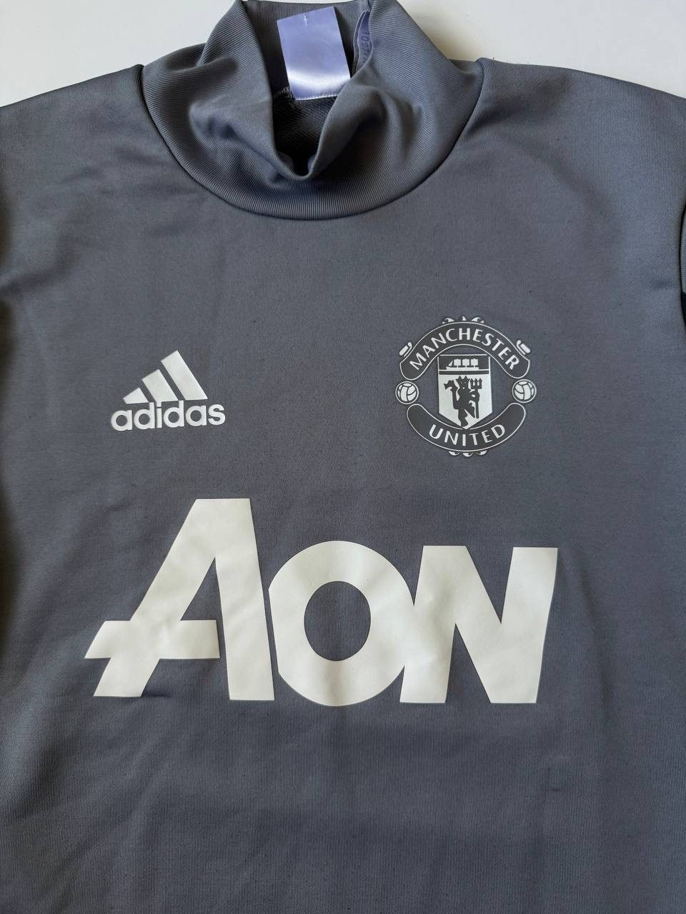 Adidas Adidas Jersey TrainingManchester United longsleeve size S Size US S / EU 44-46 / 1 - 2 Thumbnail