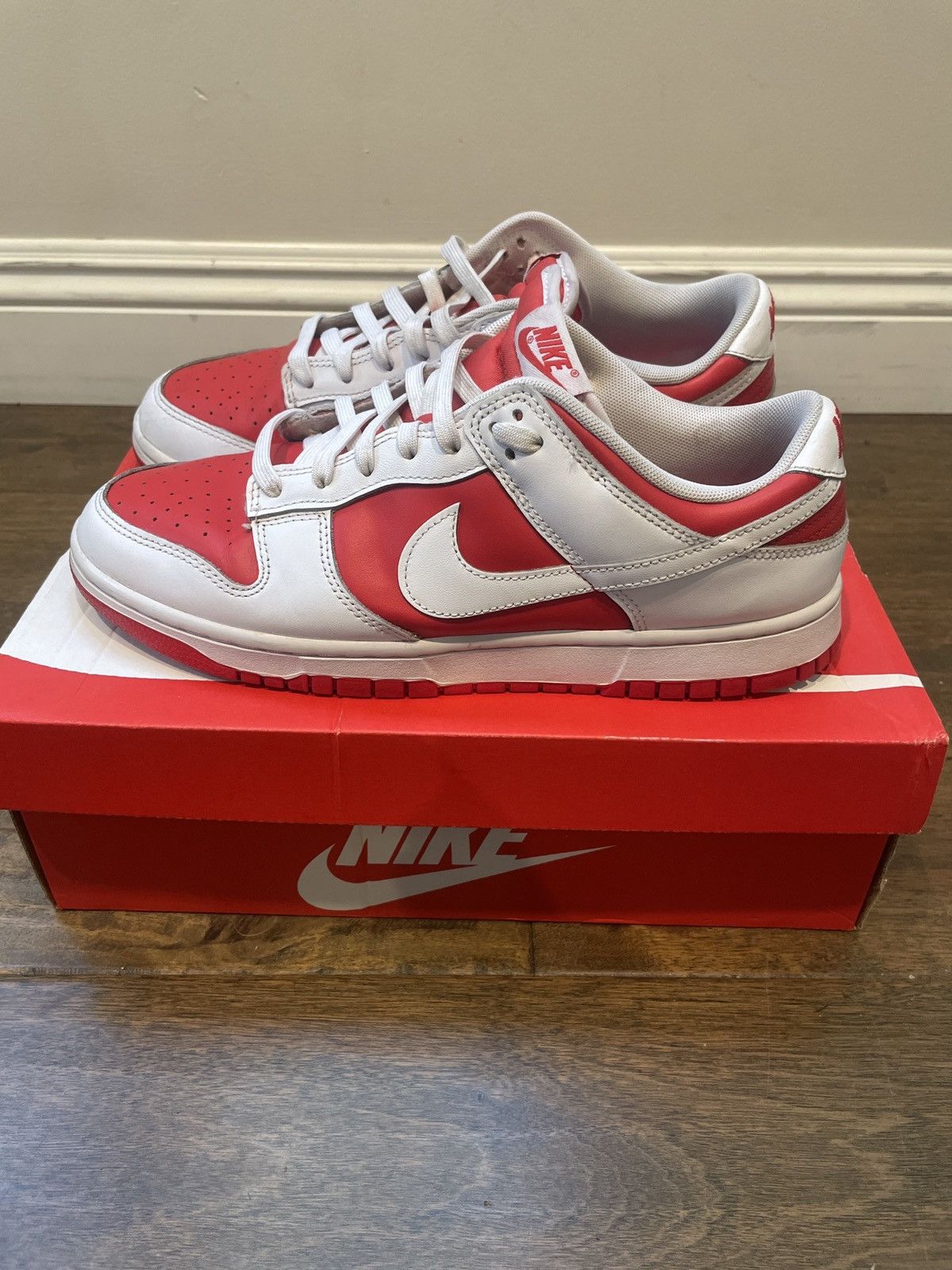 Nike Nike dunk low Championship Red Size US 10.5 / EU 43-44 - 2 Thumbnail