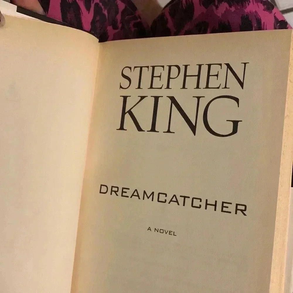 Designer Dreamcatcher by Stephen King - First Edition Hardcover Size ONE SIZE - 3 Thumbnail