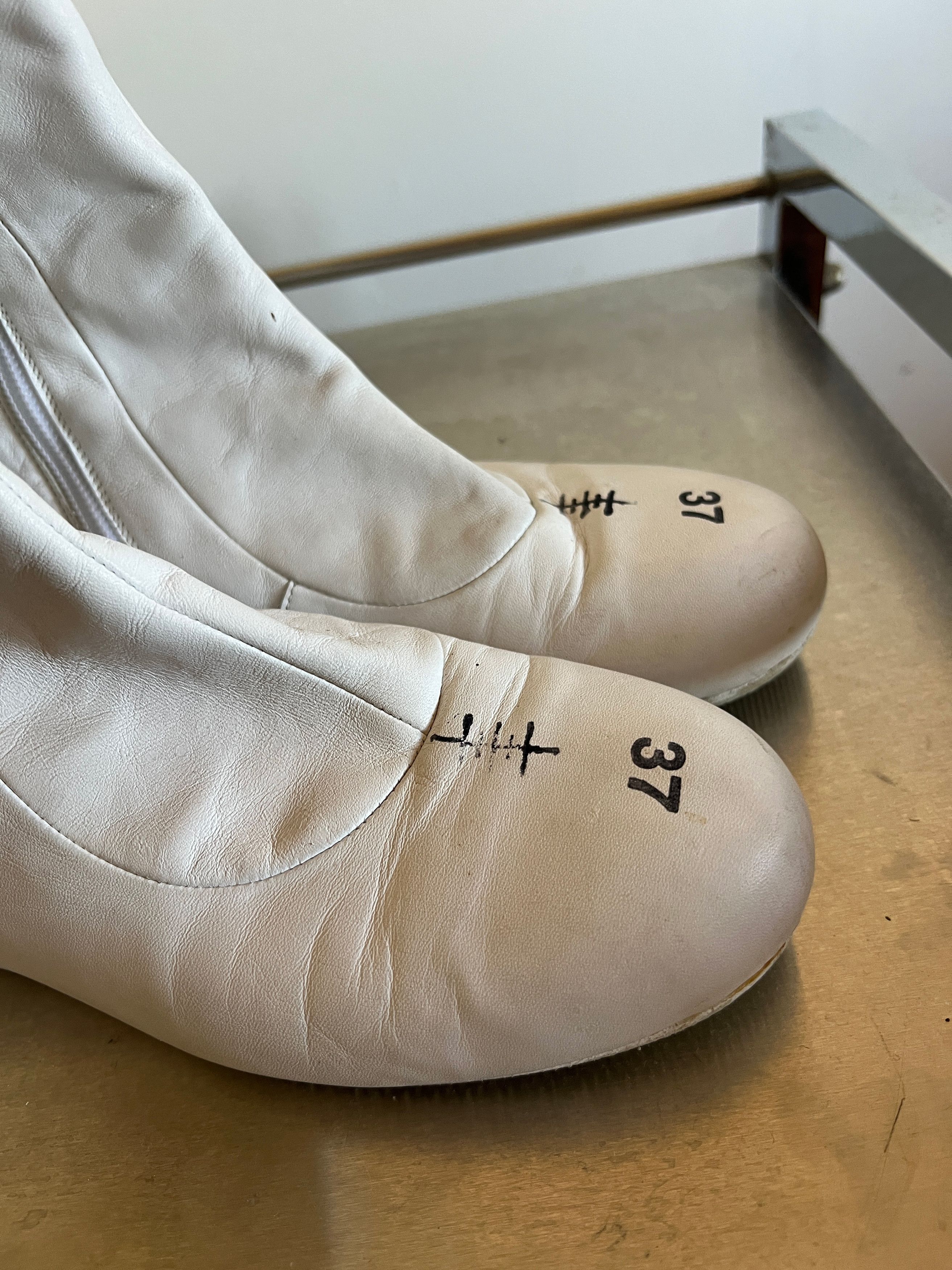 Other Biography by Engels-Strijbol White Leather Boots Size 37 Size US 7 / IT 37 - 4 Thumbnail