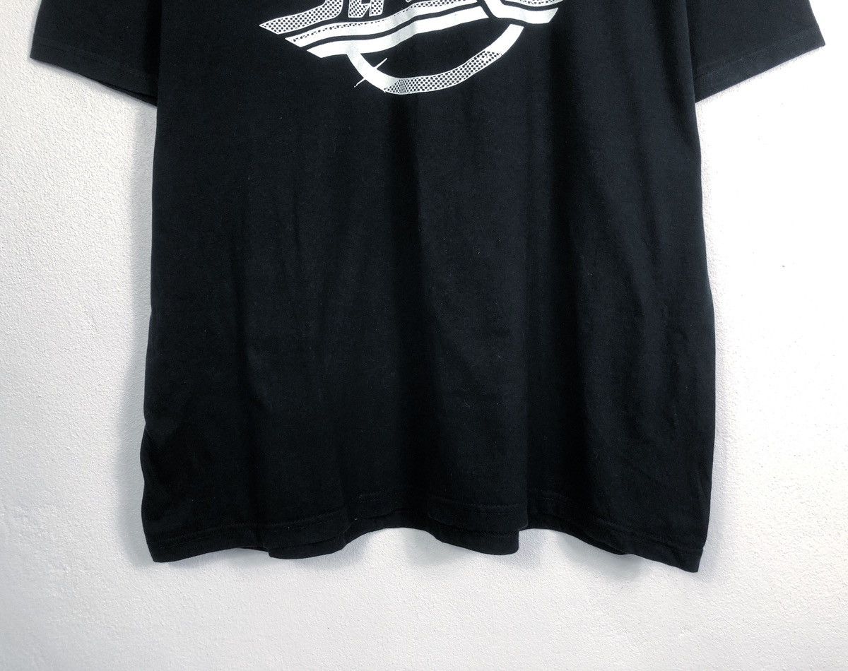 Band Tees Rare The Strokes Band Big Logo Tee Size US L / EU 52-54 / 3 - 4 Thumbnail