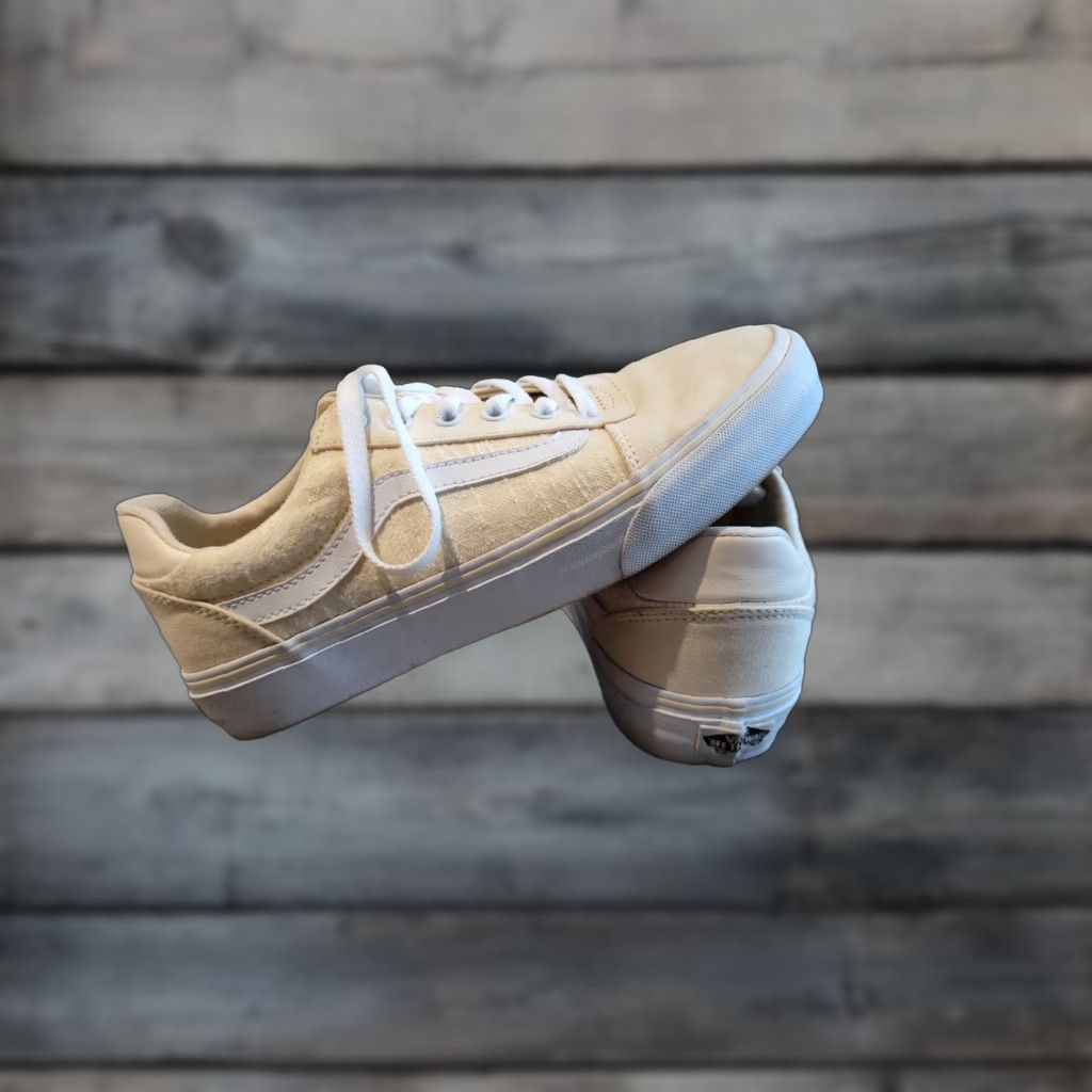 Vans VANS Sneakers Womens 8.5 Yellow Canvas Low Top Lace Skateboarding Casual Shoe Adult Female Size US 8.5 Size M / US 6-8 / IT 42-44 - 1 Thumbnail