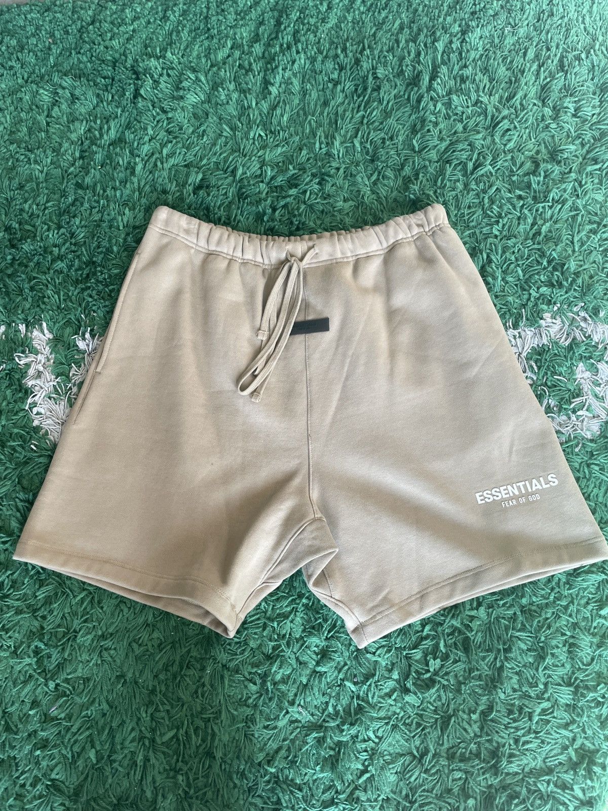 Essentials × Fear of God Essentials SS22 Sweat Short Oak L Size US 34 / EU 50 - 1 Thumbnail