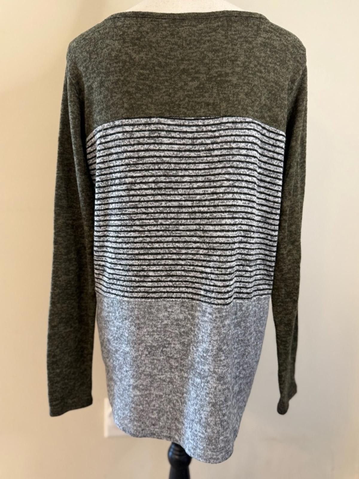 Other mts gray striped color block lightweight sweater SZ M Size M / US 6-8 / IT 42-44 - 4 Thumbnail