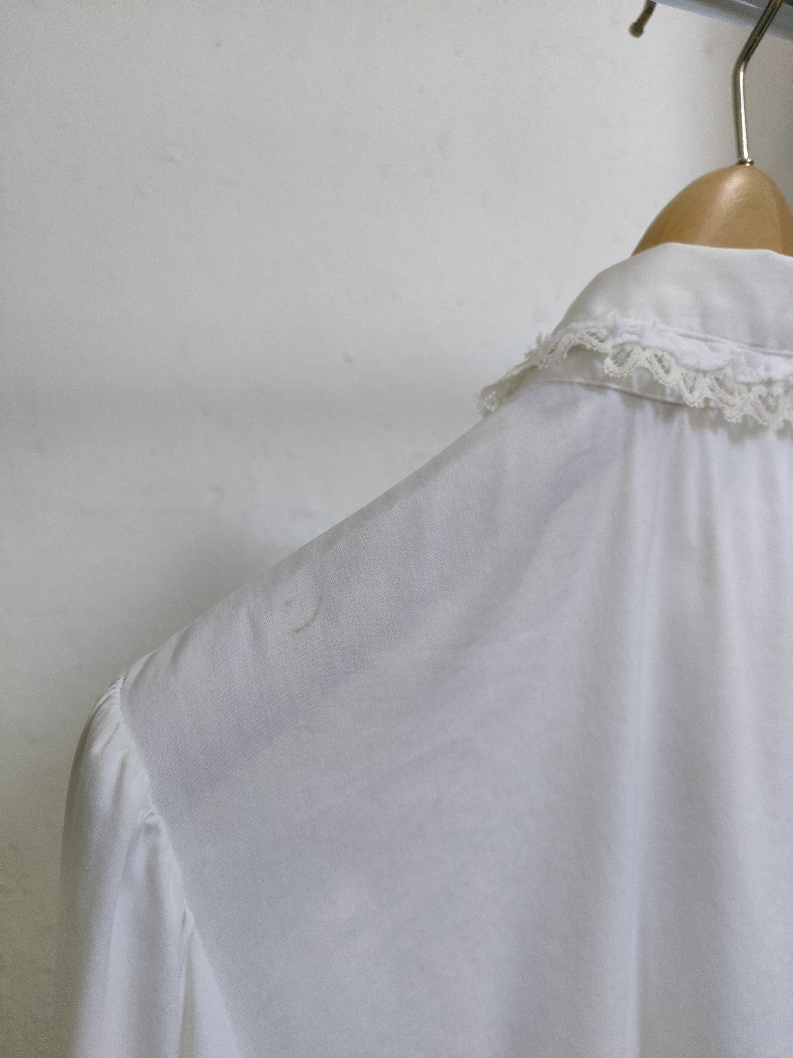 Prada 2010 Prada Lace Ruffle Embellished White Shirt Size S / US 4 / IT 40 - 5 Thumbnail