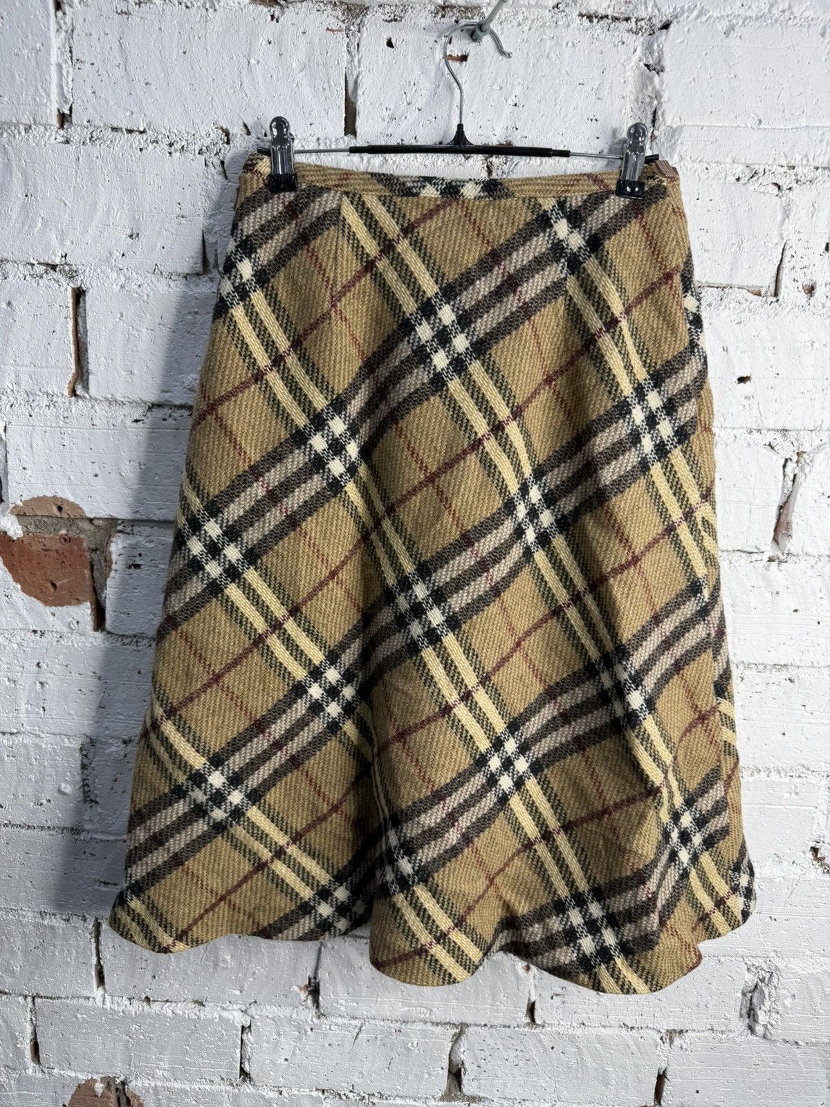 Burberry Burberry Signature Plaid Check Wool Skirt Size 27" / US 4 / IT 40 - 2 Thumbnail
