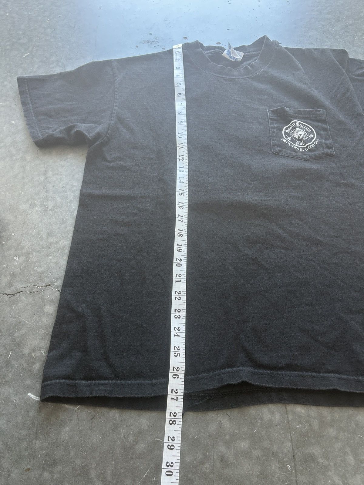 Vintage Vintage Y2K Kevin Barry’s Pub Graphic Tee Faded Black Size US M / EU 48-50 / 2 - 8 Thumbnail
