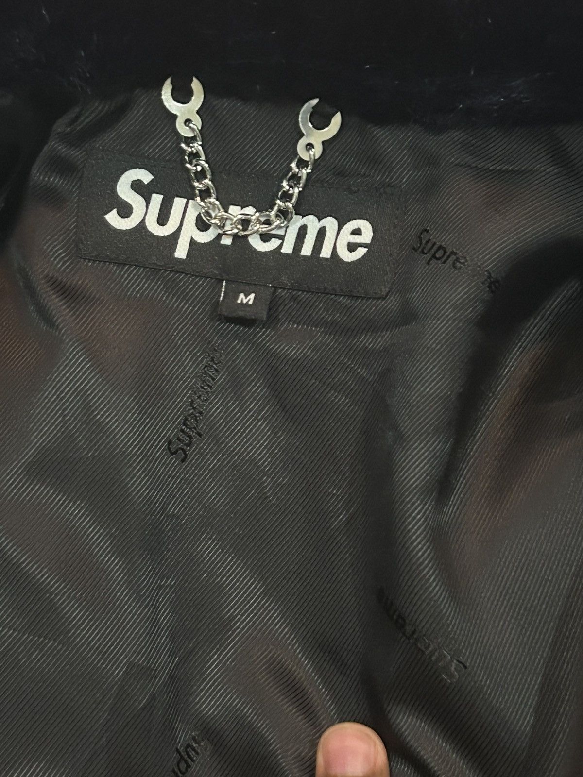 Supreme Supreme Size US M / EU 48-50 / 2 - 12 Thumbnail