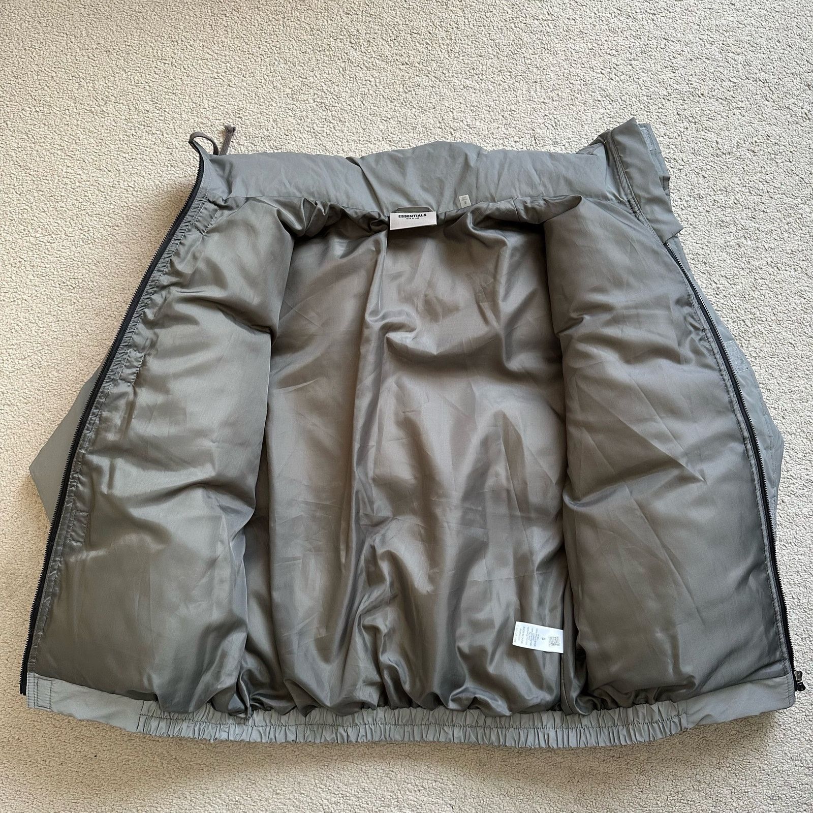 Fear of God Essentials Fear of God 3M Reflective Puffer FW19 Grey Size US S / EU 44-46 / 1 - 5 Thumbnail