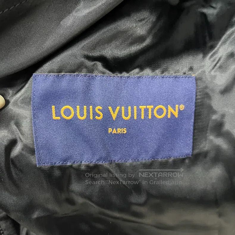 Louis Vuitton Louis Vuitton Black monogrammed Logo appliqued striped lon Size US M / EU 48-50 / 2 - 3 Thumbnail