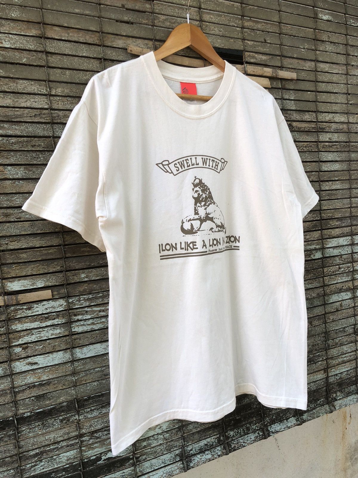 Japanese Brand Vintage Y2K Swell With Ilon Like A Lion In Zion Tee Size US L / EU 52-54 / 3 - 5 Thumbnail