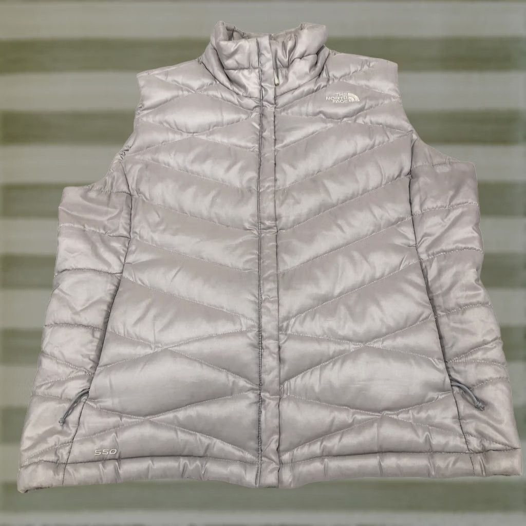 The North Face VINTAGE The North Face Down Puffer Vest Women's XL Silver Gray Full Zip Quilted 550 Jacket Size XL / US 12-14 / IT 48-50 - 1 Thumbnail