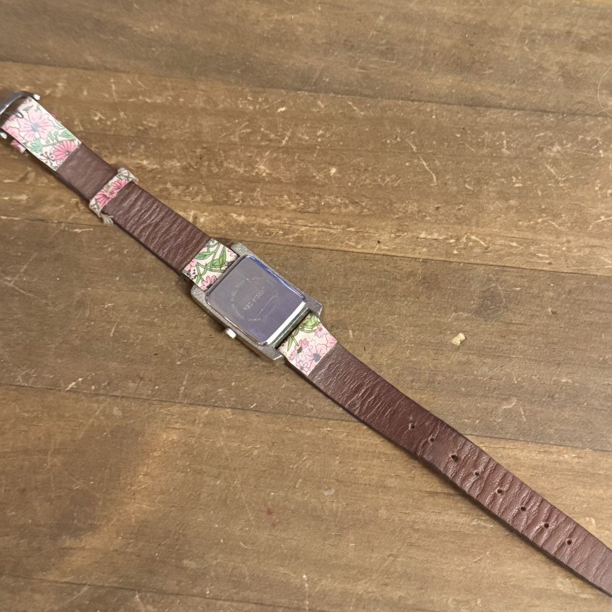 Vintage Vintage pink floral leather band watch Size ONE SIZE - 4 Thumbnail