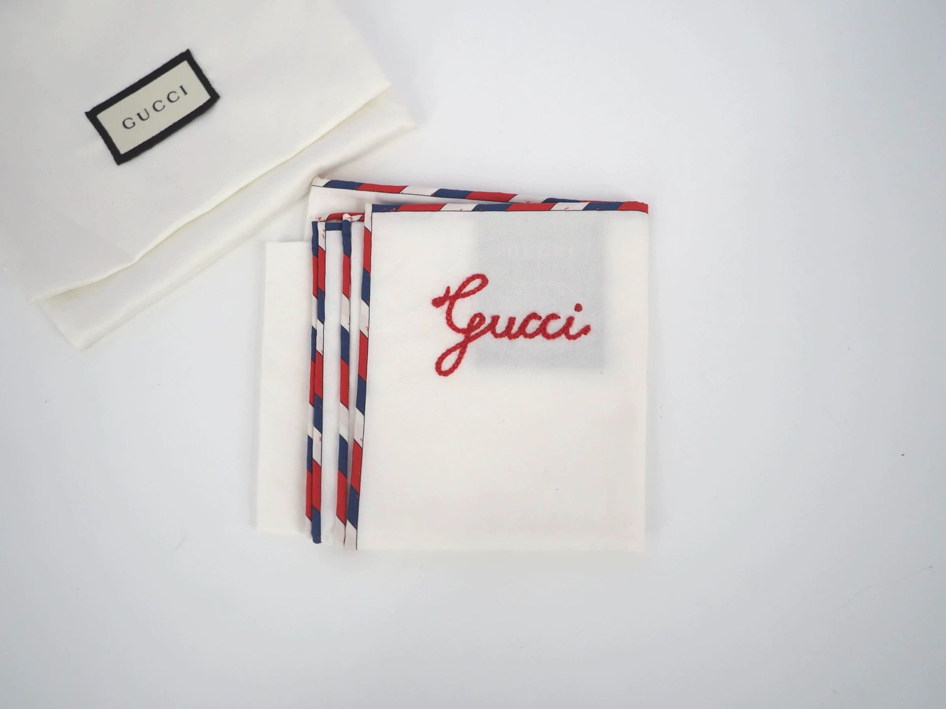 Gucci GUCCI White Embroidered Logo Square Handkerchief Size ONE SIZE - 2 Thumbnail