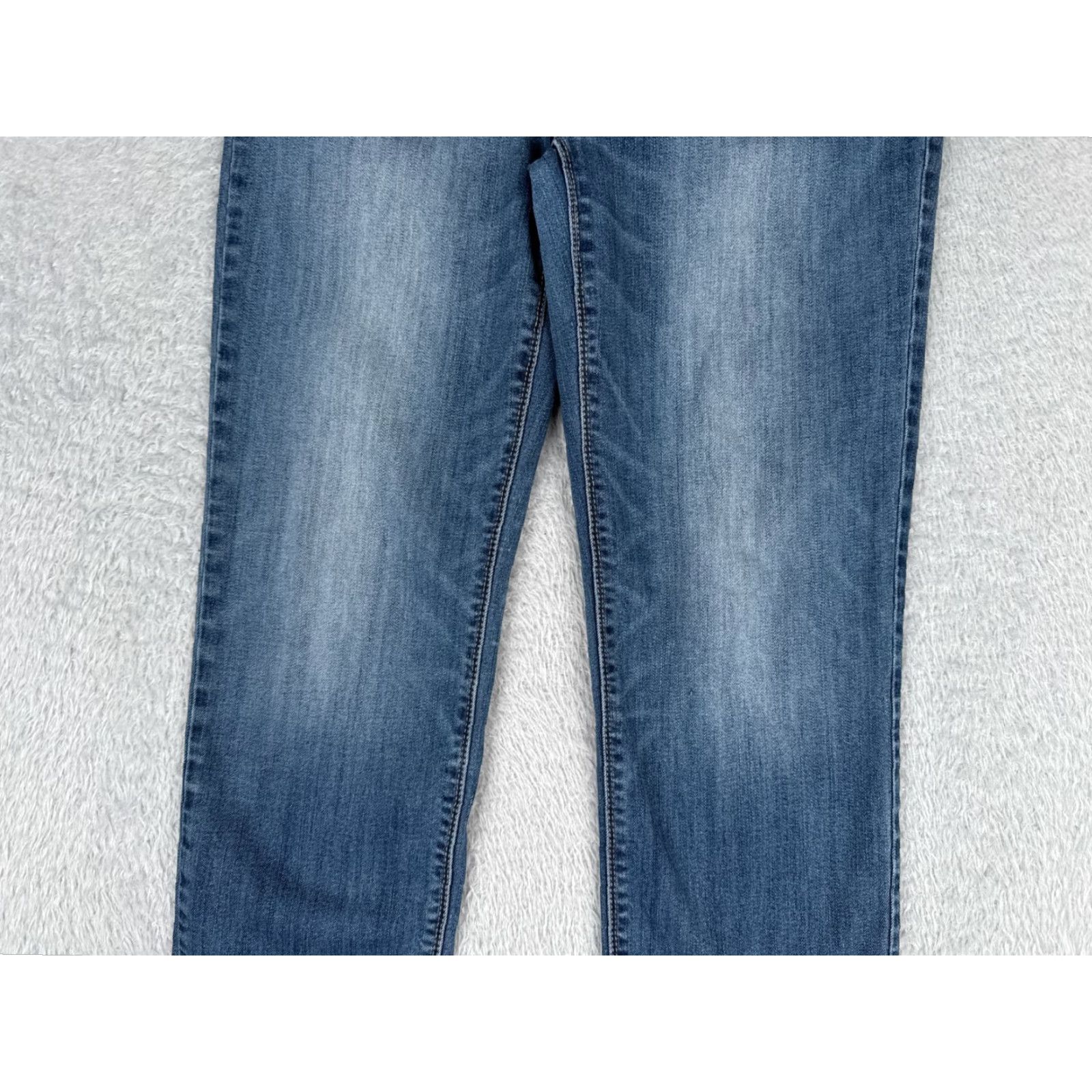 White House Black Market White House Black Market Jeans Womens 8 Blue The Straight Mid Rise Cotton 28x24 Denim 5-Pocket Size 30" / US 8 / IT 44 - 3 Thumbnail