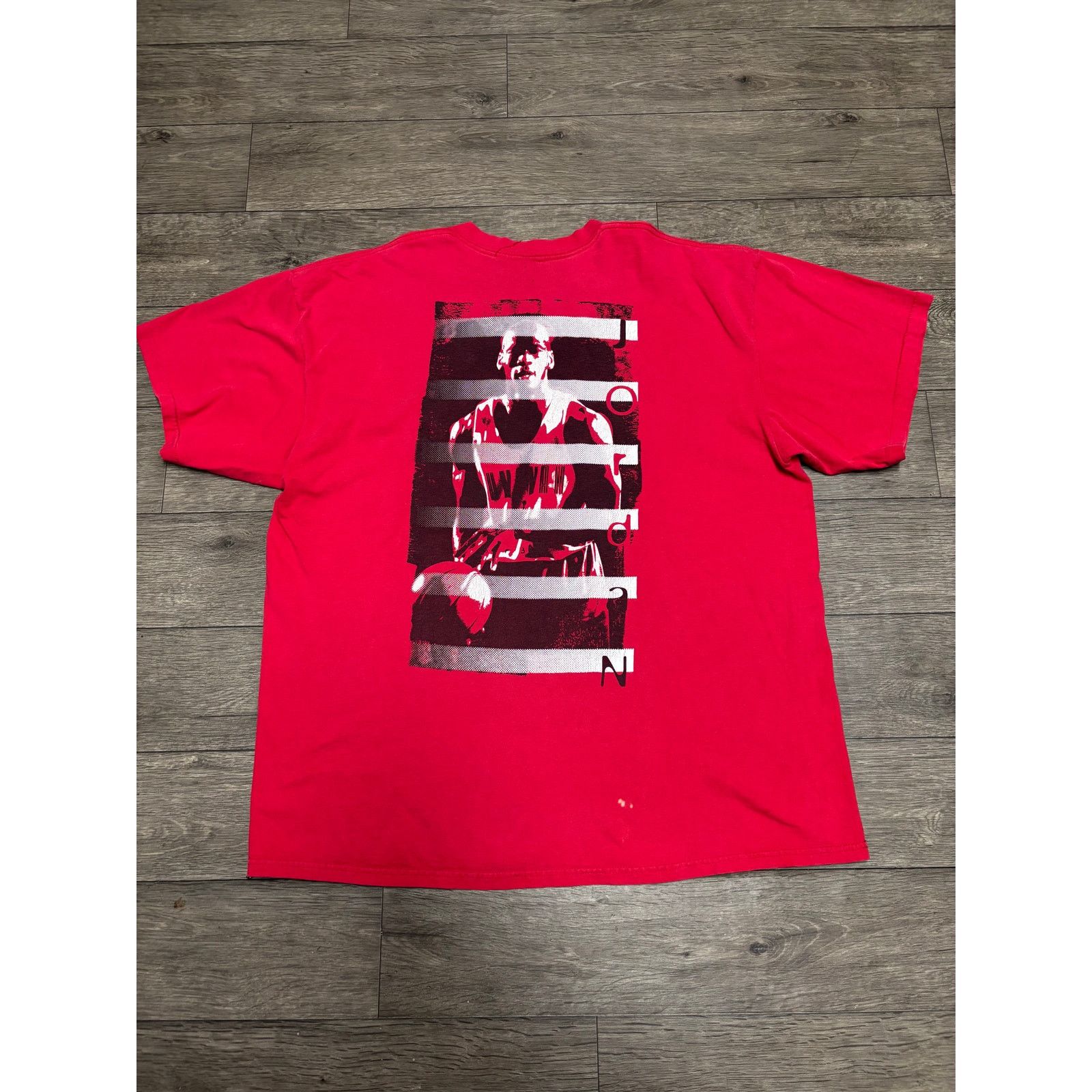 Jordan Brand × Nike × Vintage Vintage Nike Jordan 90s Red Tee Sz 2XL Size US XXL / EU 58 / 5 - 1 Thumbnail