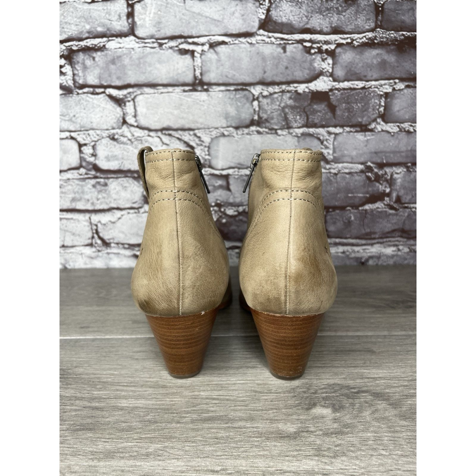 Frye Frye Ash Taupe Leather Pointed Toe Western Heel Booties Wome Size US 10 / IT 40 - 4 Thumbnail
