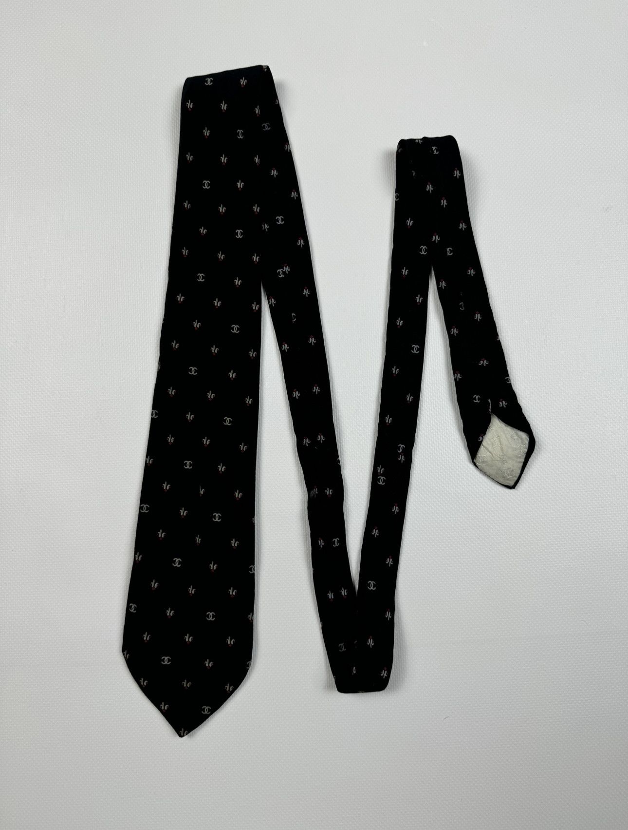 Chanel 90s Chanel Silk Tie Vintage Size ONE SIZE - 1 Thumbnail