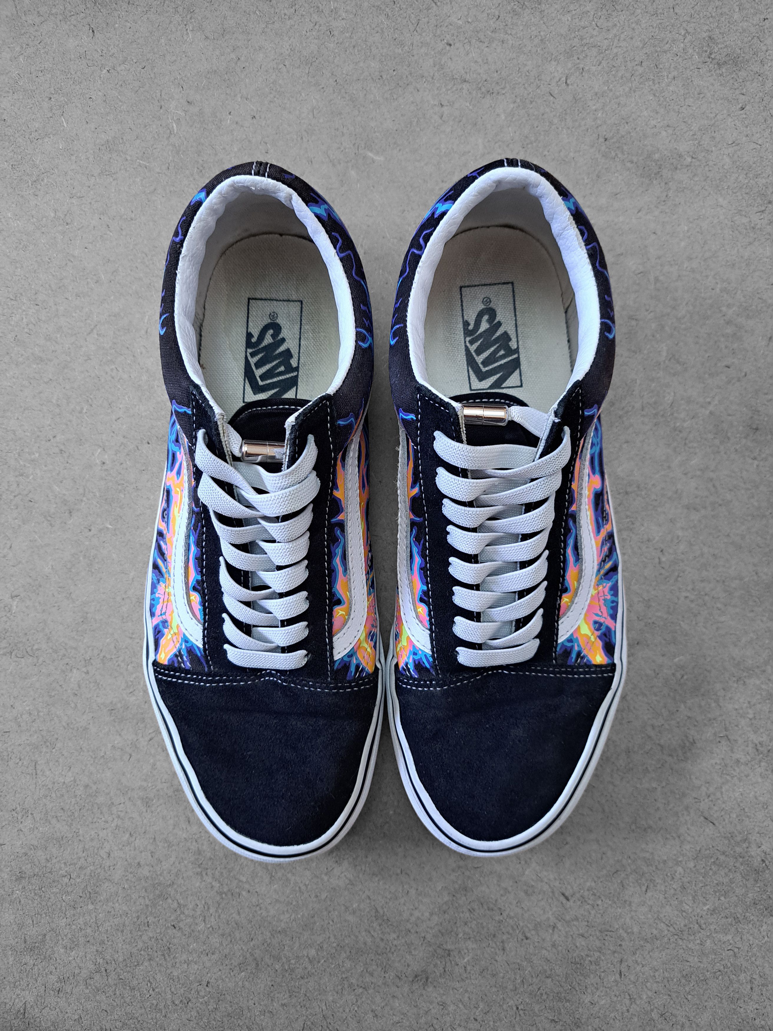 Vans Vans Old Skool Electric Flames Size US 10 / EU 43 - 2 Thumbnail