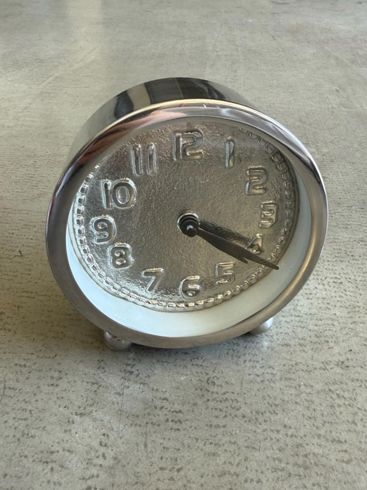Other Deco 79 / glam-style round stainless steel clock / silver Size ONE SIZE - 2 Thumbnail