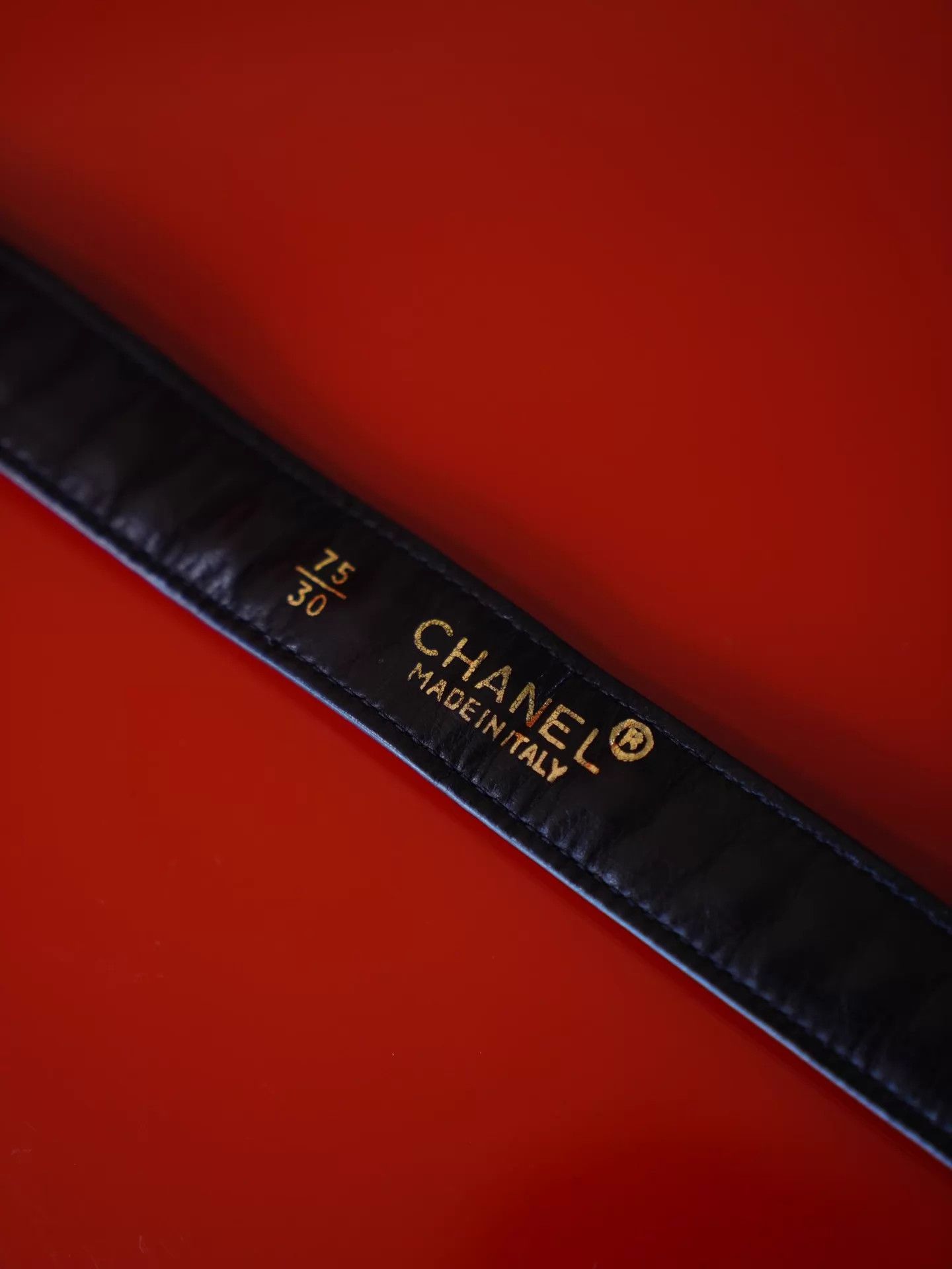 Chanel Chanel Vintage Black & Gold Leather Belt Size ONE SIZE - 8 Thumbnail