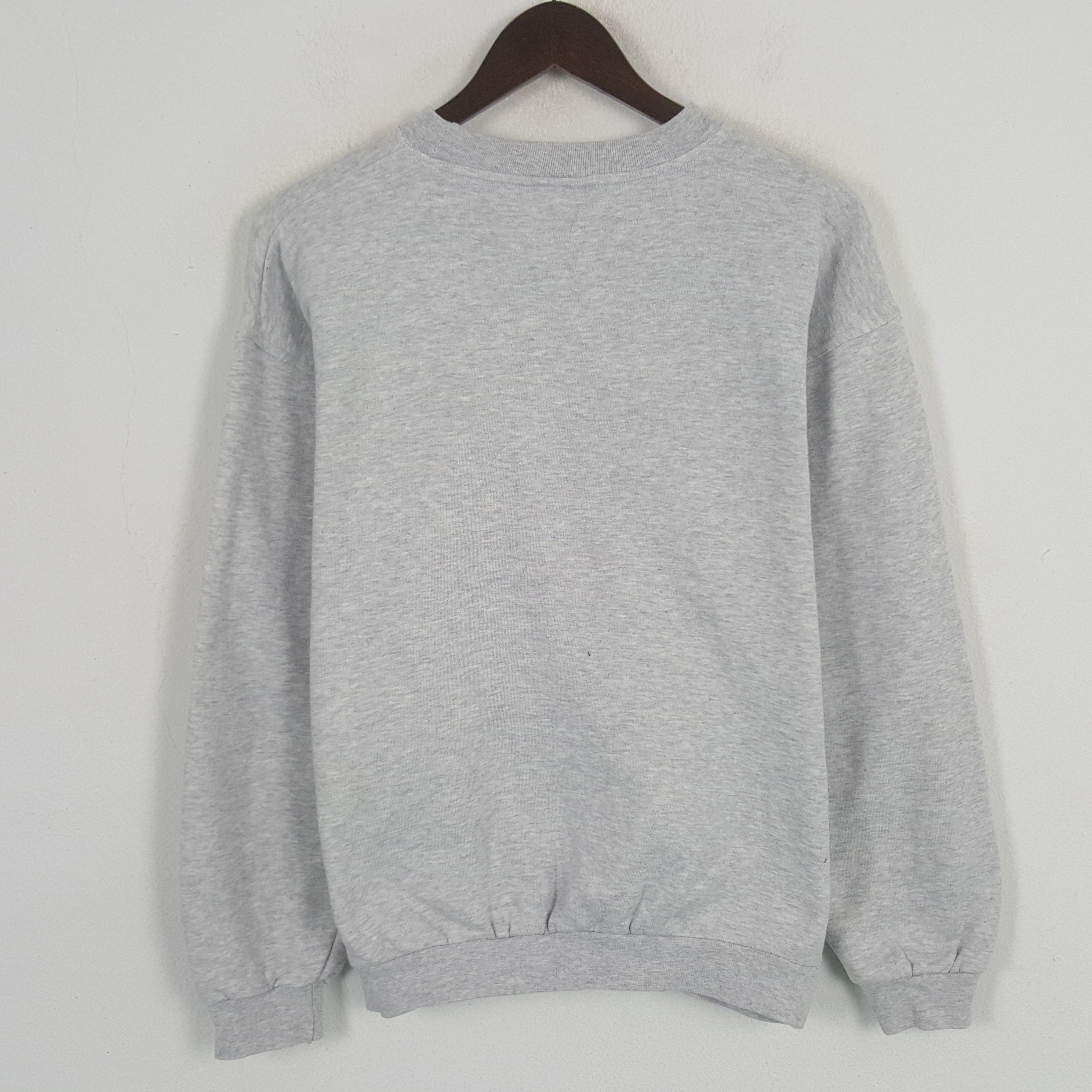 Trussardi × Vintage Vintage Trussardi Patch Logo Sweatshirt Size US L / EU 52-54 / 3 - 3 Thumbnail