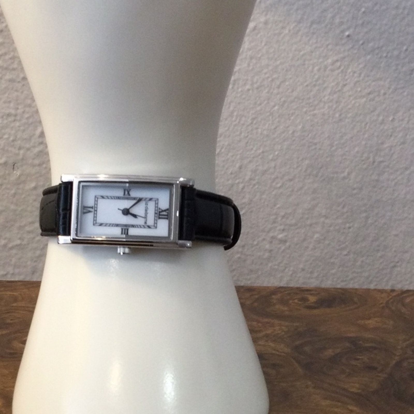 Other Liz Claiborne Watch Silver w/ White Face Black Leather Band Size ONE SIZE - 14 Thumbnail