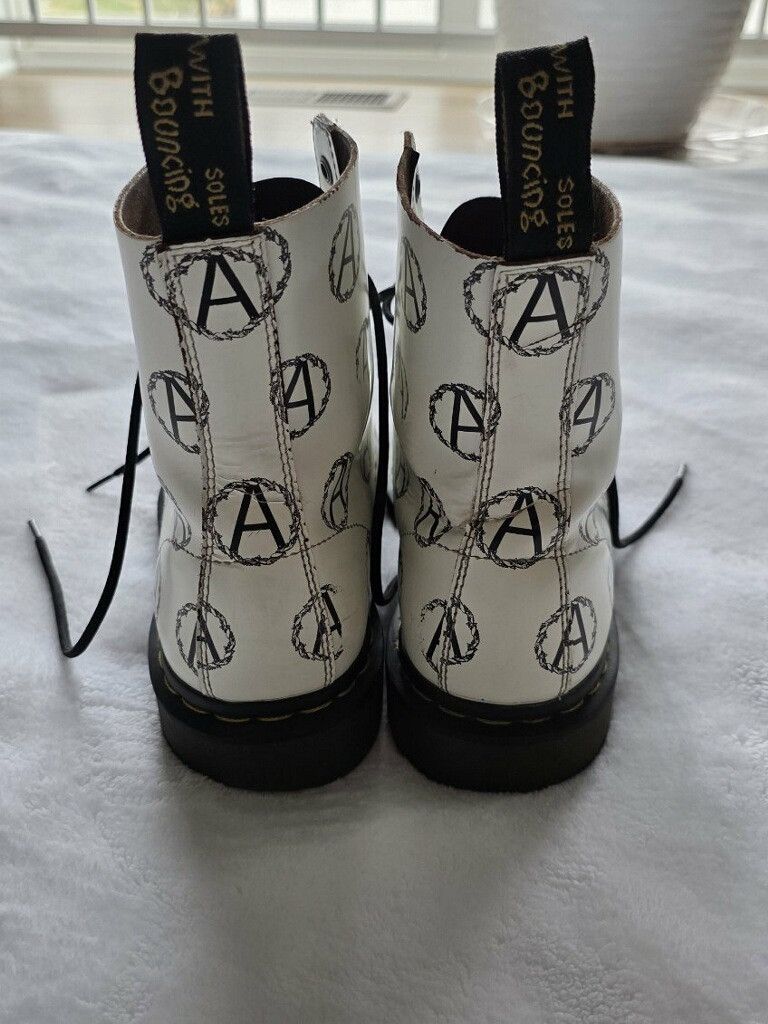 Supreme × Undercover Supreme x Undercover Dr. Martens Size US 8 / EU 41 - 6 Thumbnail