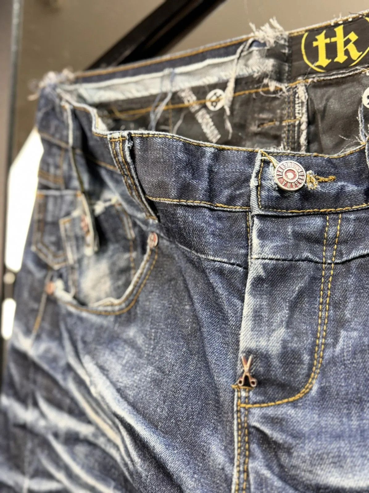 Takeshy Kurosawa Vintage Japan Takeshy Kurosawa Sequin Logo Denim pants baggy Size US 34 / EU 50 - 11 Thumbnail