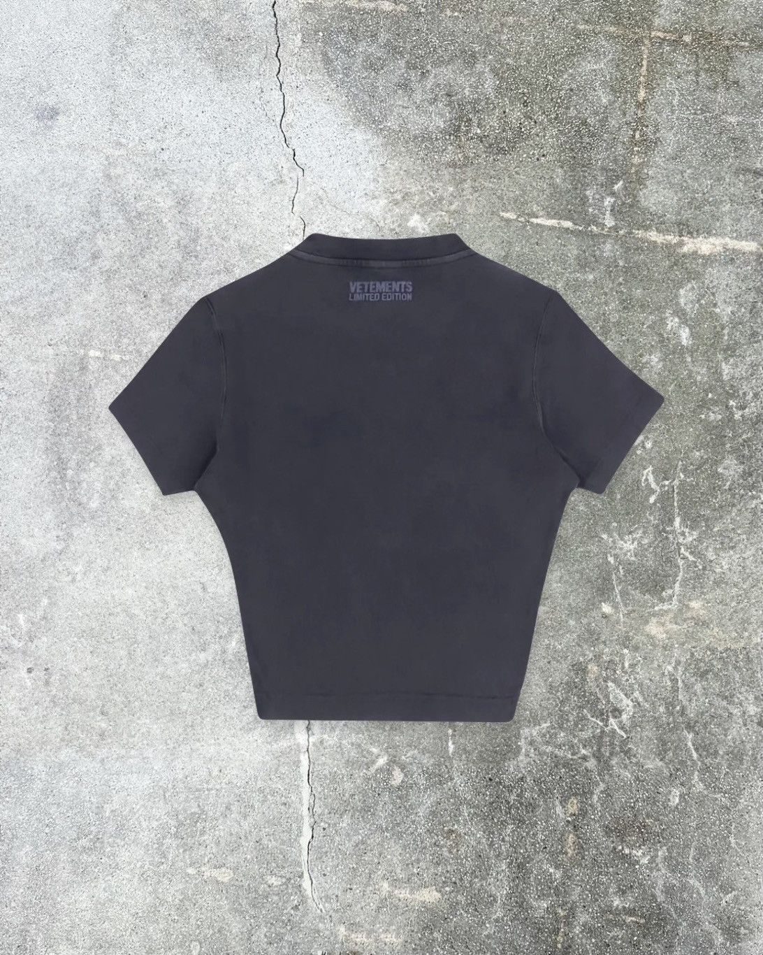 Vetements Vetements Original Logo Cropped T-Shirt Size M / US 6-8 / IT 42-44 - 2 Thumbnail