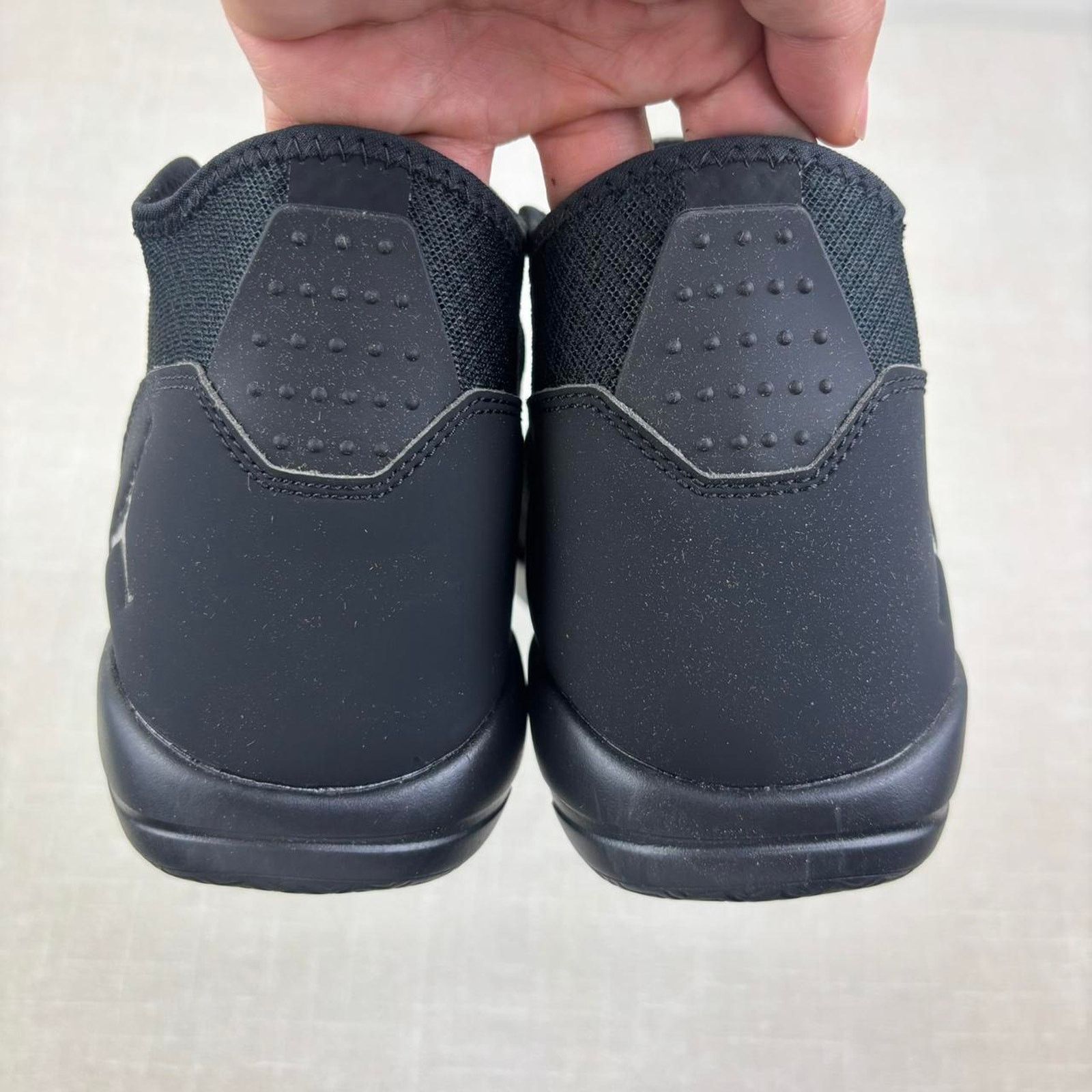 Jordan Brand 🐈‍⬛ 2016 Jordan Reveal “Triple Black” 9M Size US 9 / EU 42 - 6 Thumbnail