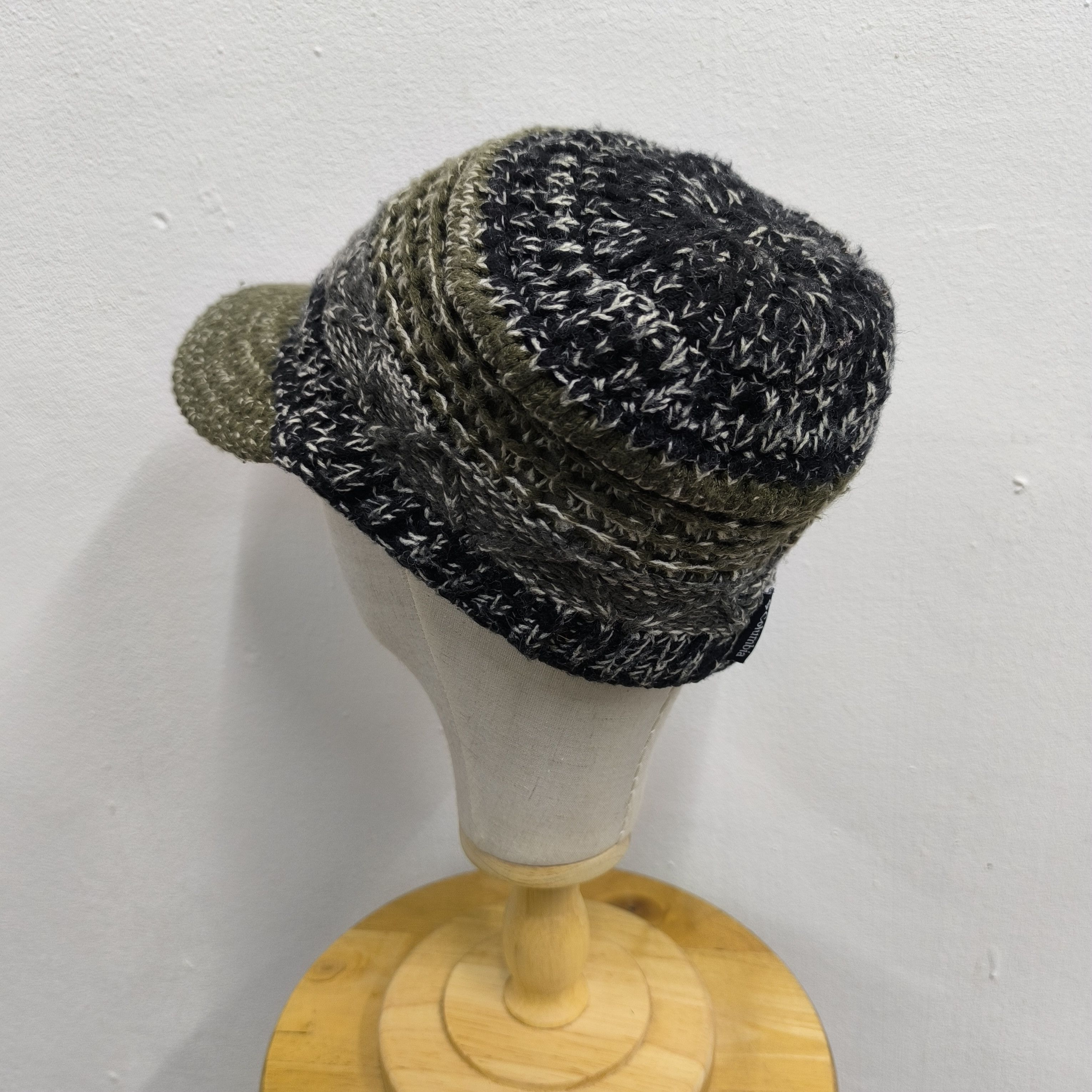Columbia 🗻 Columbia stripes outdoor style knit cap Size ONE SIZE - 3 Thumbnail