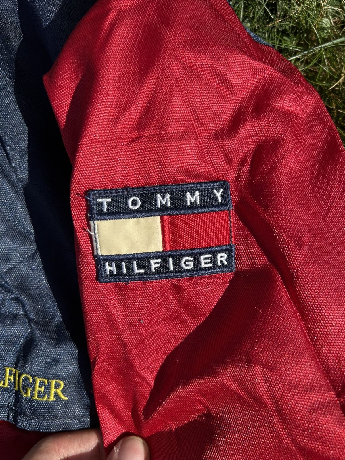 Tommy Hilfiger VTG Tommy Hilfiger Reflective Fleece lined Jacket Size US XXL / EU 58 / 5 - 3 Thumbnail