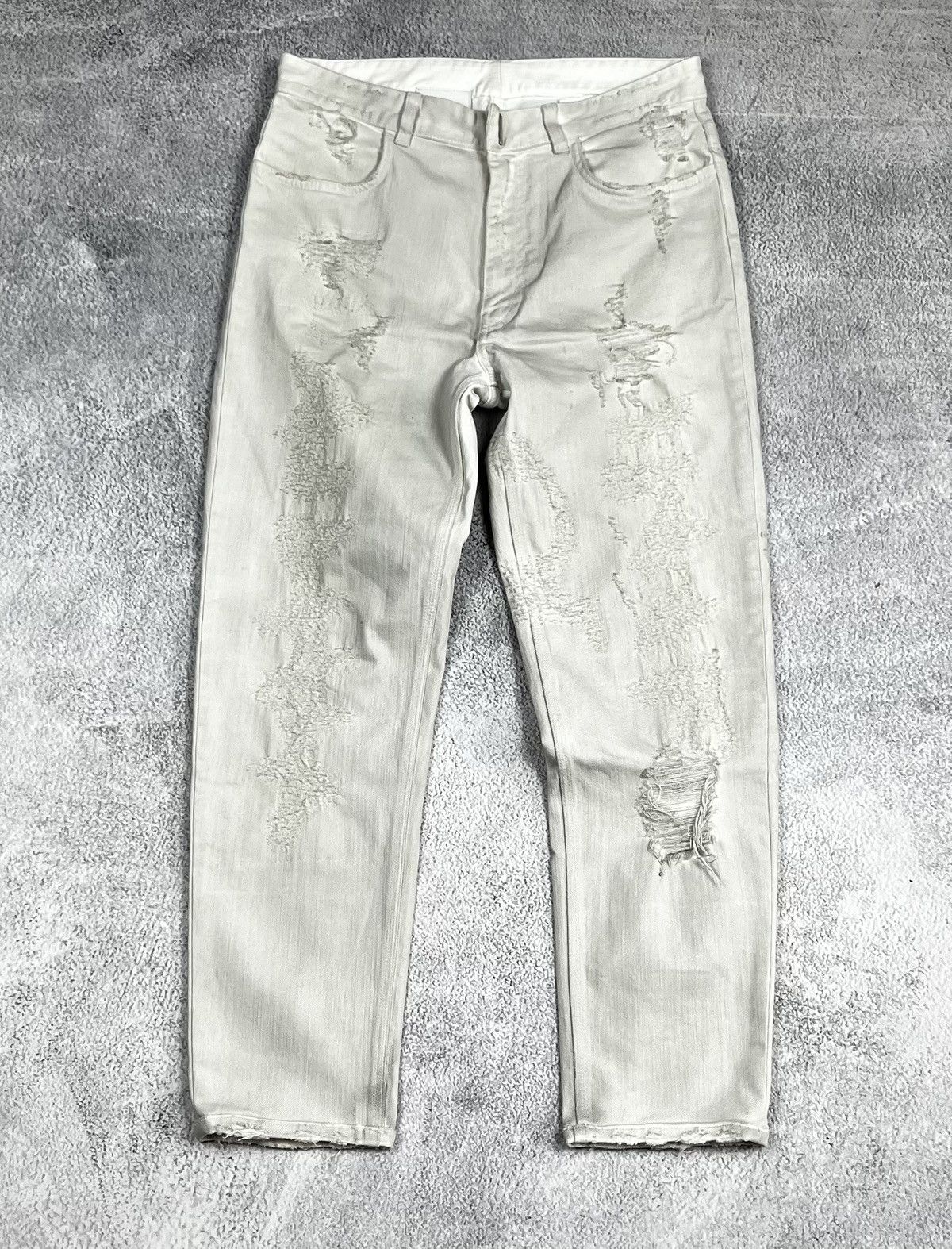 Givenchy Givenchy distressed style unisex’s Size US 31 - 1 Thumbnail