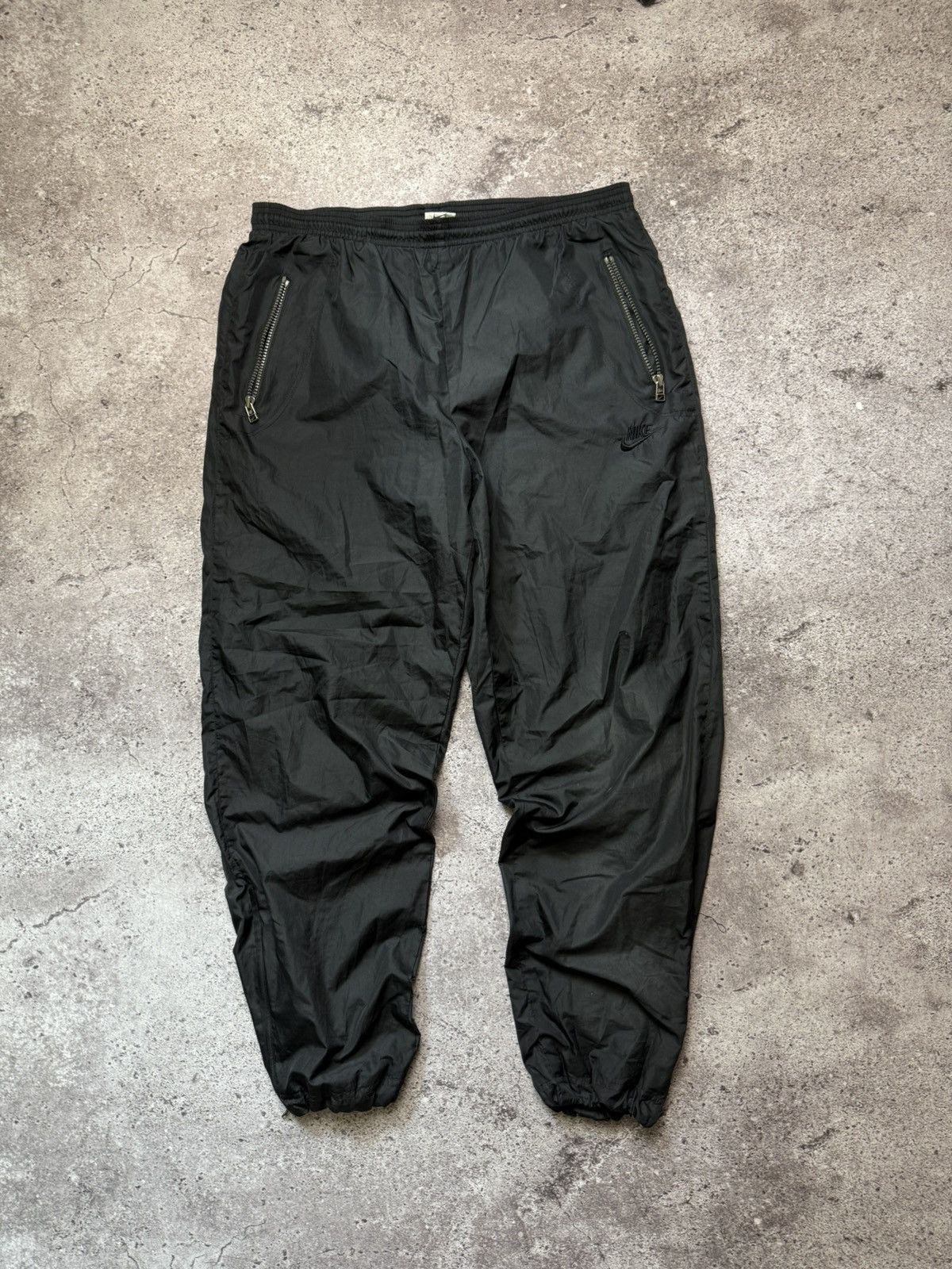 Nike × Vintage Vintage Nike Nylon Sweatpants 90s Y2K Size US 31 - 1 Thumbnail